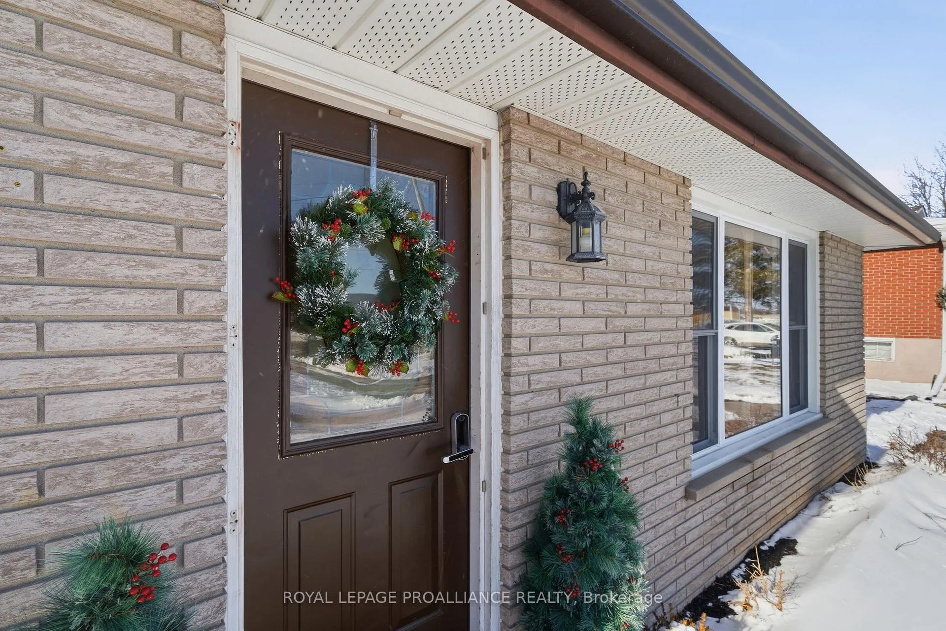 Photo 2 of 2292 Hamilton Road, Quinte West, Sidney Ward — HOMEH