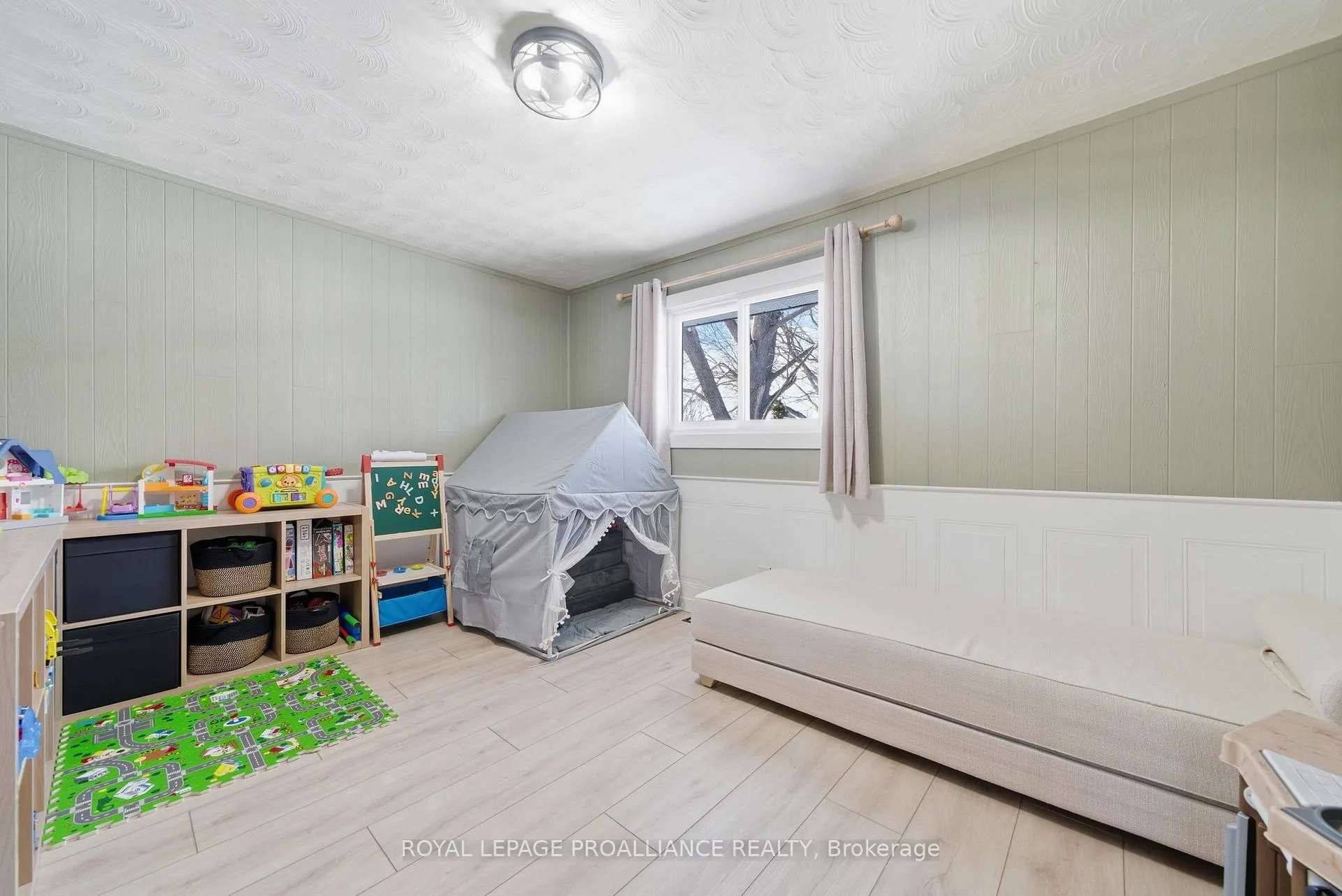 Photo 21 of 2292 Hamilton Road, Quinte West, Sidney Ward — HOMEH