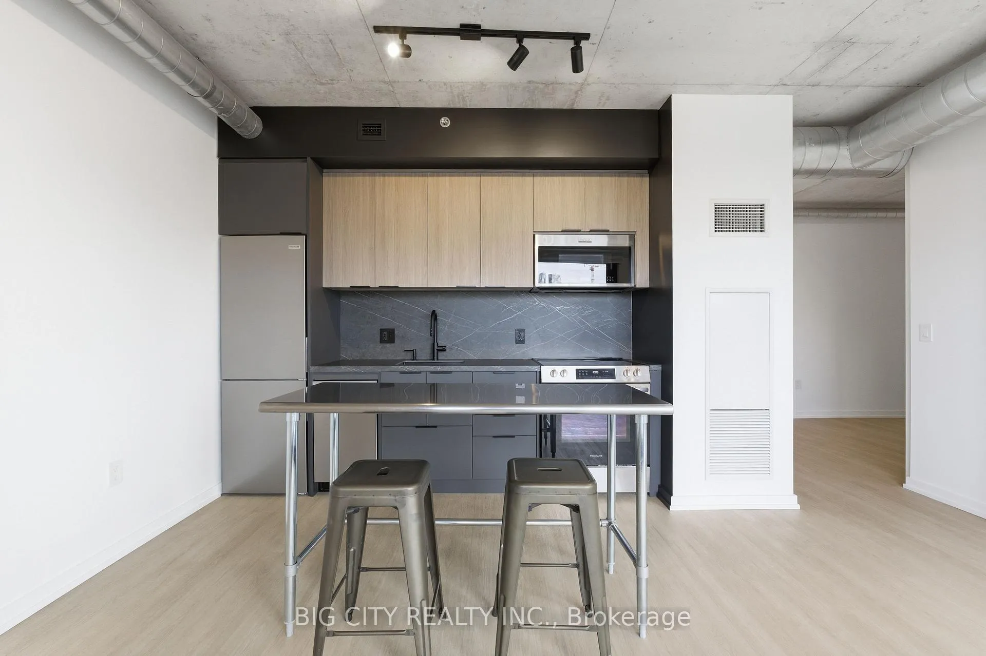 Photo 5 of Unit 545, 47 Lower River Street, Toronto, Moss Park — HOMEH