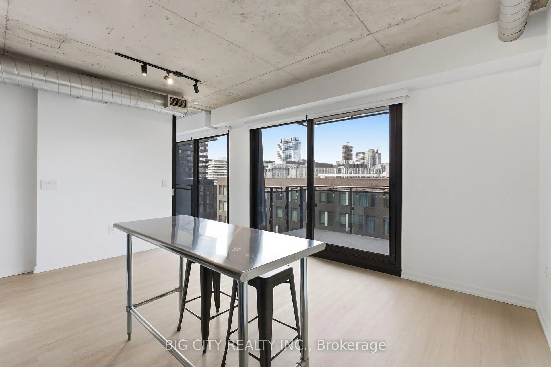Photo 8 of Unit 545, 47 Lower River Street, Toronto, Moss Park — HOMEH