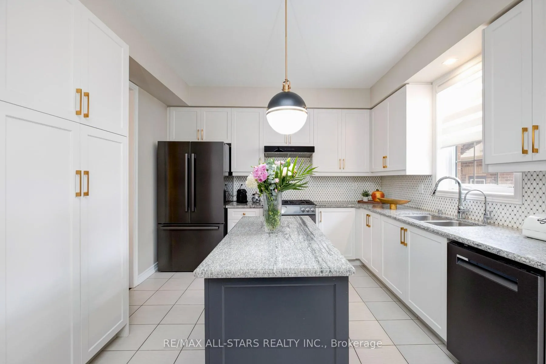 Photo 20 of 212 East's Corners Boulevard, Vaughan, Kleinburg — HOMEH