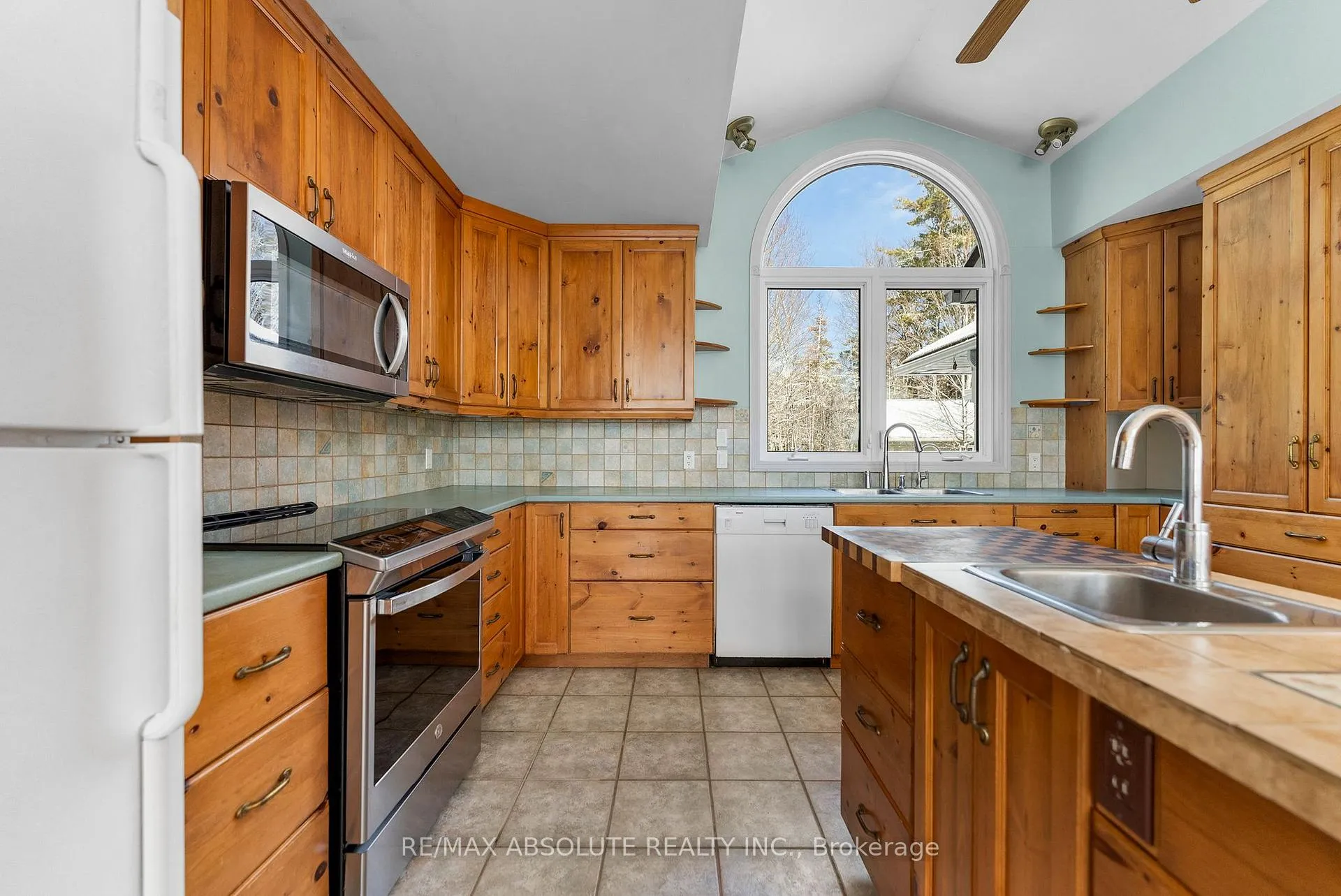 Photo 17 of 5749 Loggers Way, Ottawa, Fitzroy — HOMEH