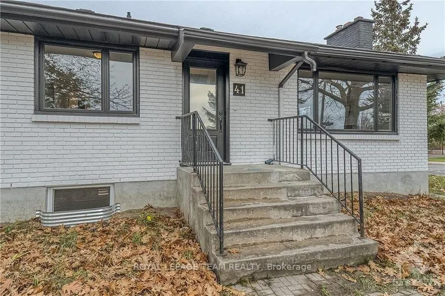 Photo 4 of 41 Fieldrow Street, Ottawa, Meadowlands/Crestview — HOMEH
