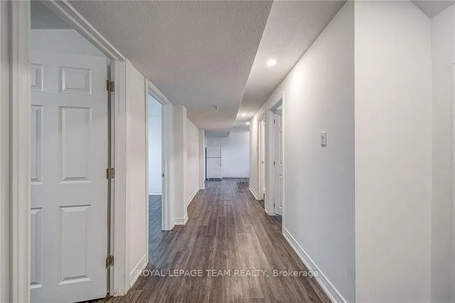 Photo 17 of 41 Fieldrow Street, Ottawa, Meadowlands/Crestview — HOMEH