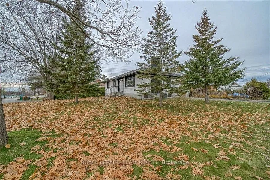 Photo 23 of 41 Fieldrow Street, Ottawa, Meadowlands/Crestview — HOMEH