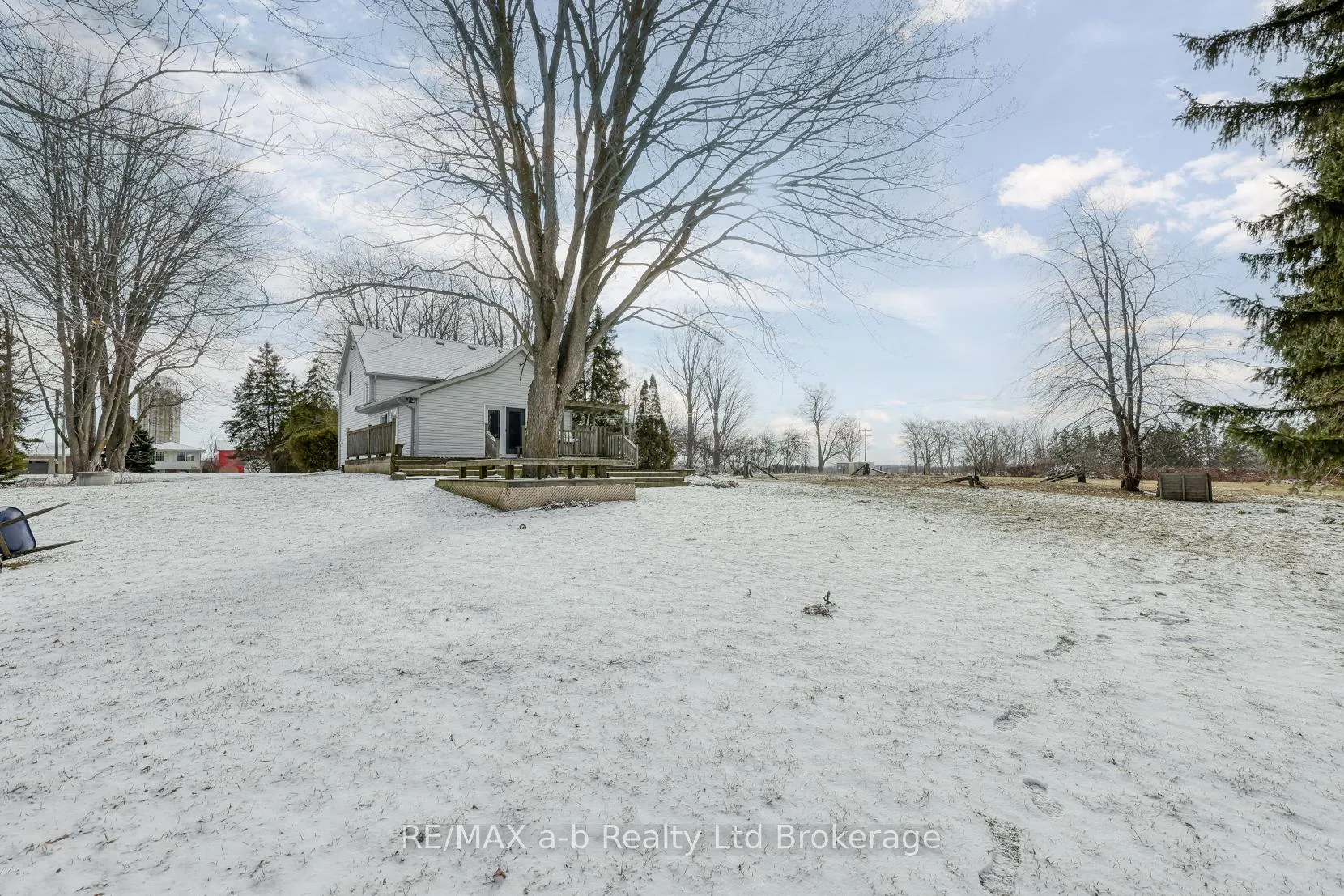 Photo 12 of 5067 Cobble Hills Road, Thames Centre, Rural Thames Centre — HOMEH