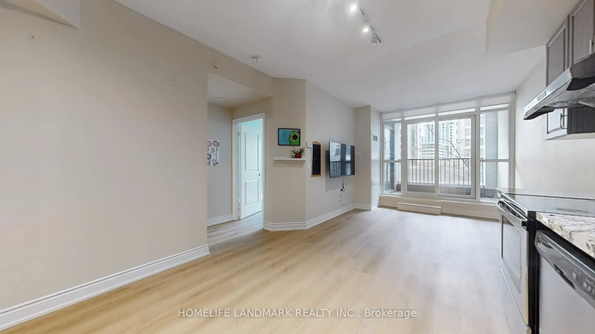 Photo 13 of Unit 323, 99 South Town Centre Blvd., Markham, Unionville — HOMEH
