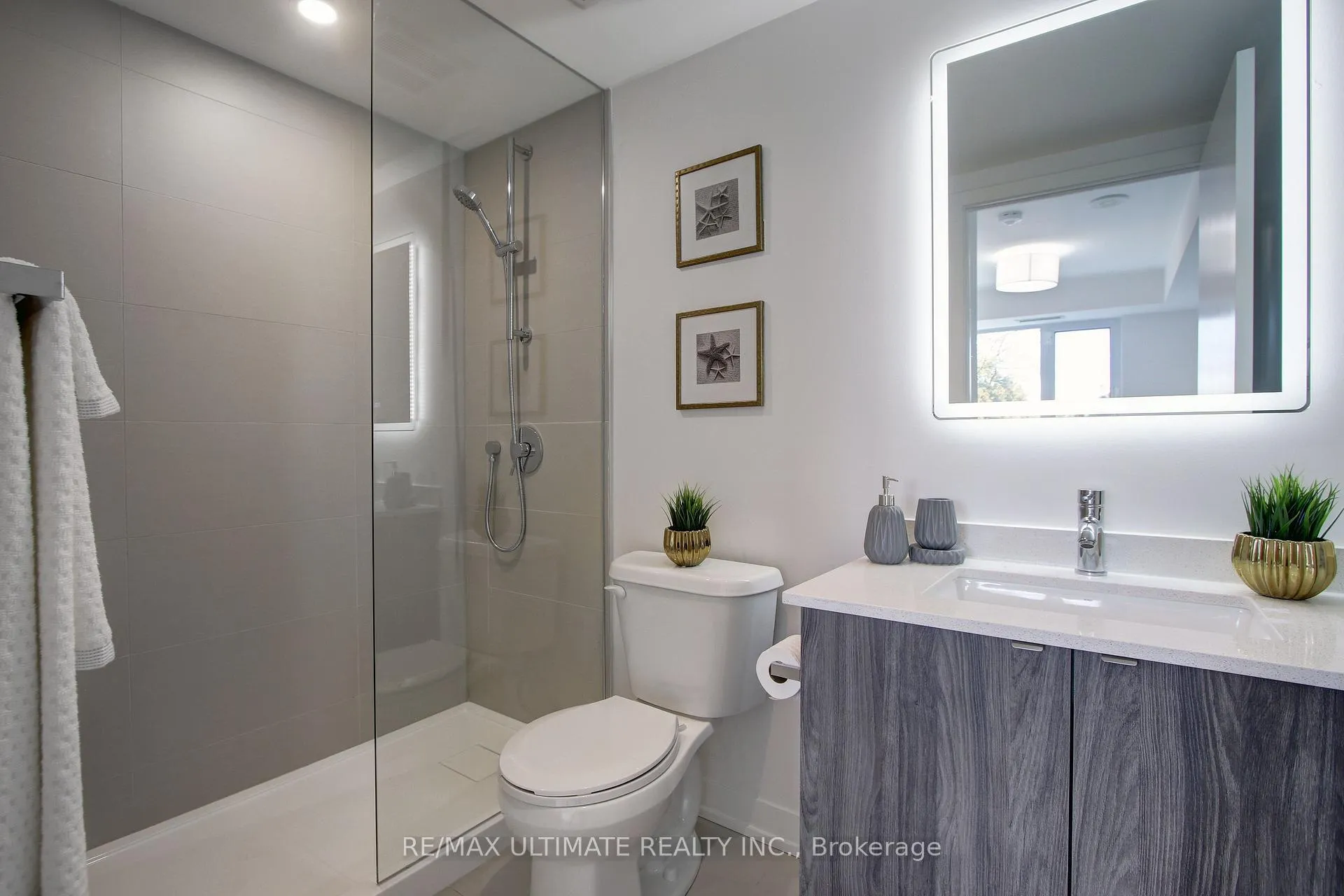 Photo 10 of Unit 303, 1401 O'connor Drive, Toronto, O'Connor-Parkview — HOMEH