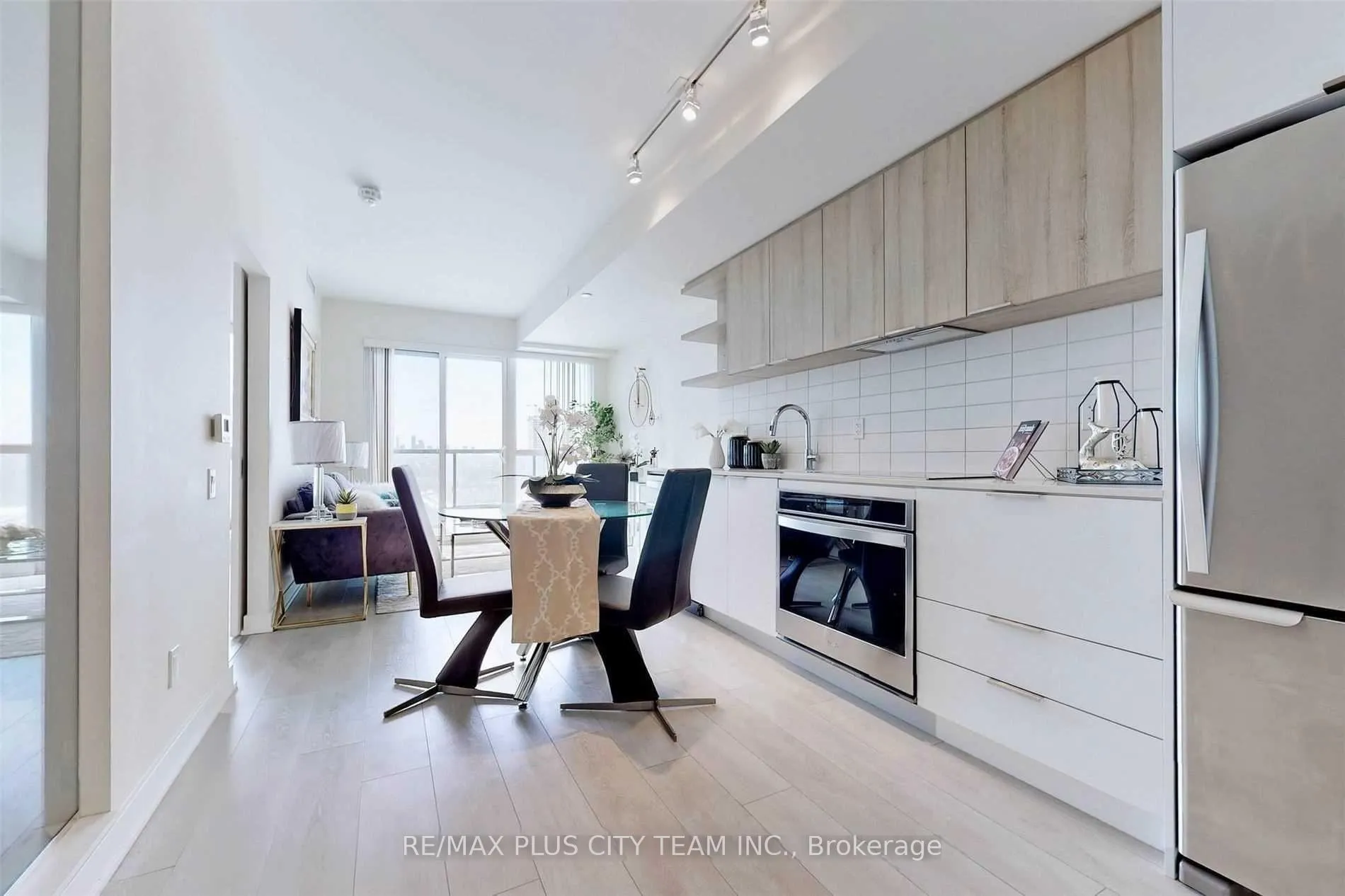 Photo 6 of Unit 1710, 6 Sonic Way, Toronto, Flemingdon Park — HOMEH