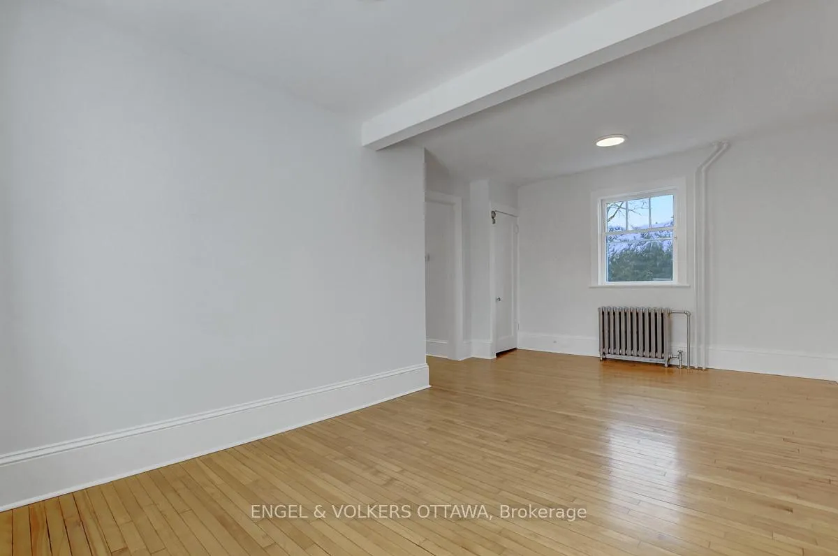 Photo 13 of 989 Bakervale Drive, Ottawa, Carlington — HOMEH