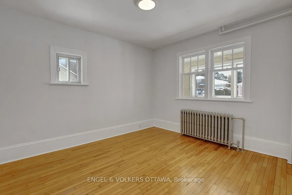 Photo 23 of 989 Bakervale Drive, Ottawa, Carlington — HOMEH