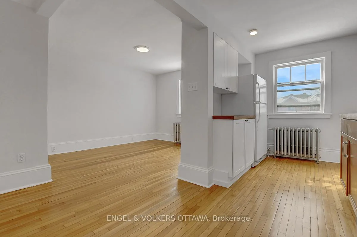 Photo 30 of 989 Bakervale Drive, Ottawa, Carlington — HOMEH