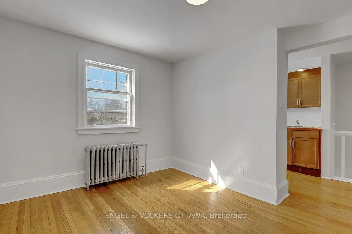 Photo 32 of 989 Bakervale Drive, Ottawa, Carlington — HOMEH
