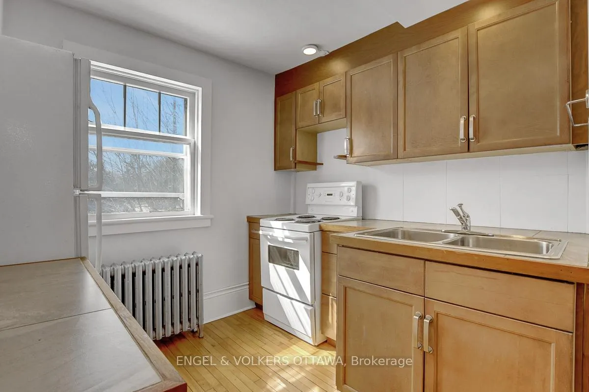 Photo 34 of 989 Bakervale Drive, Ottawa, Carlington — HOMEH