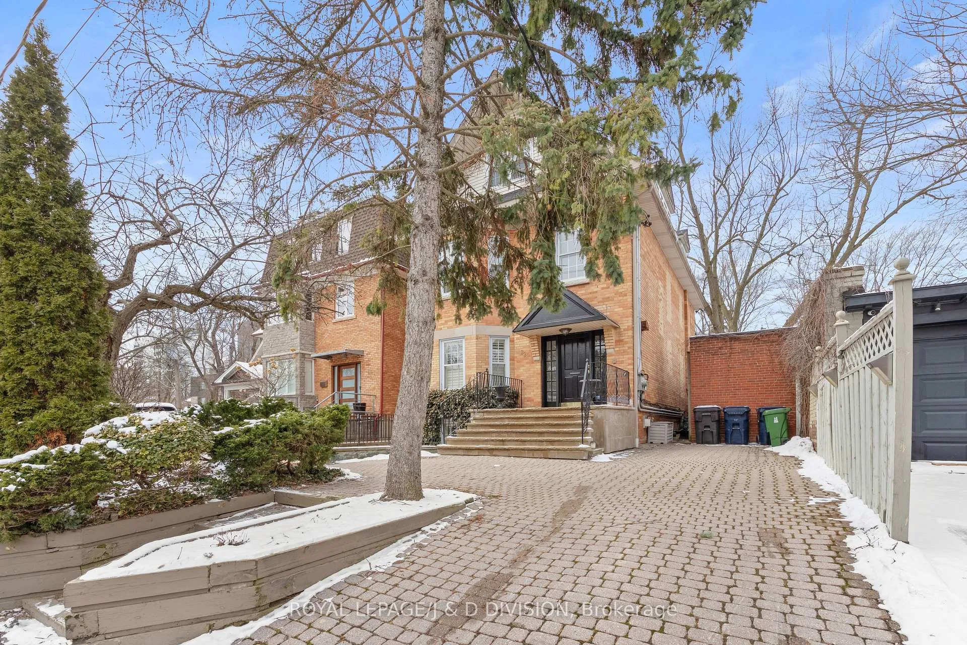 Photo 3 of 62 Alvin Avenue, Toronto, Rosedale-Moore Park — HOMEH