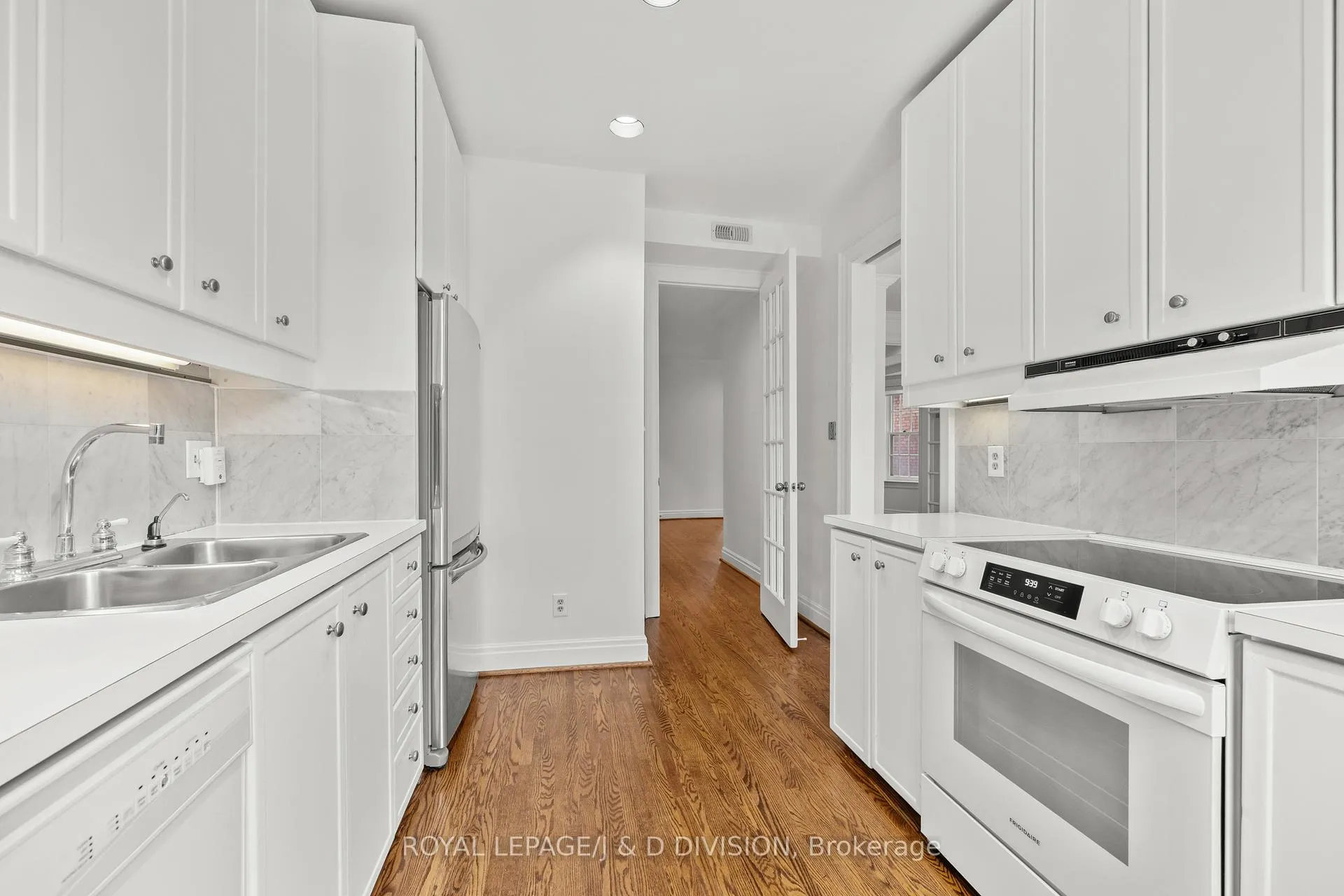 Photo 18 of 62 Alvin Avenue, Toronto, Rosedale-Moore Park — HOMEH