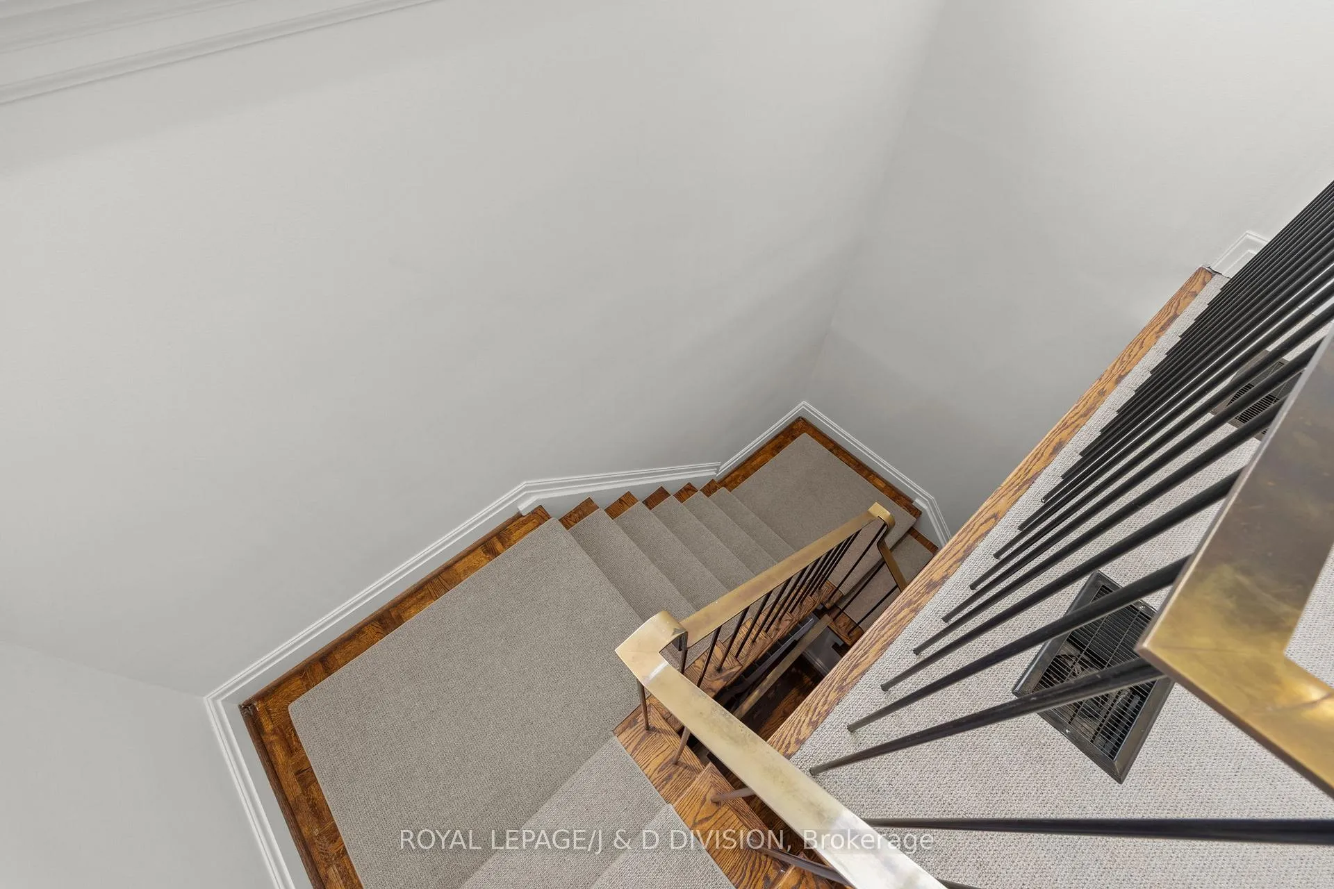 Photo 25 of 62 Alvin Avenue, Toronto, Rosedale-Moore Park — HOMEH