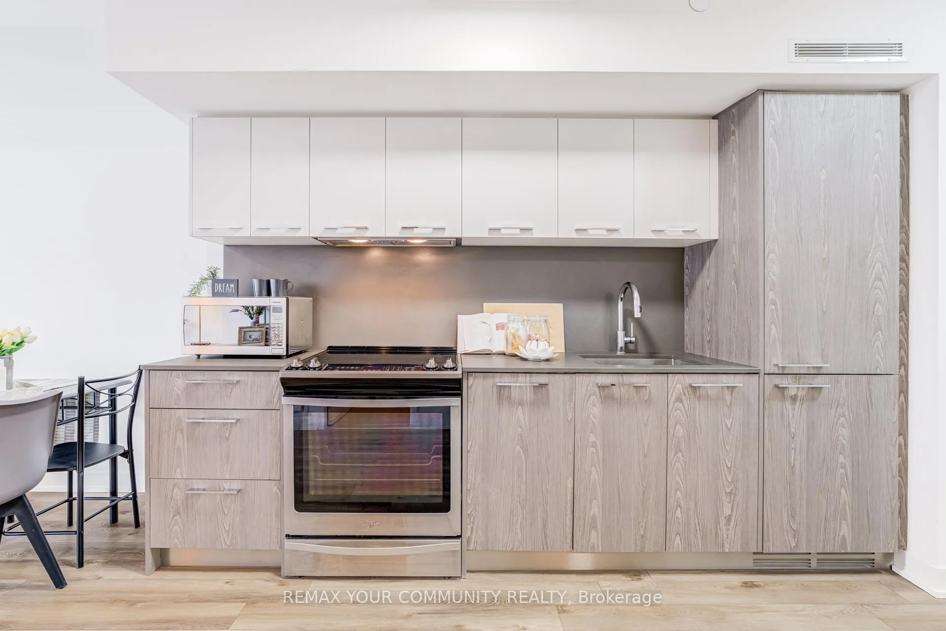 Photo 9 of Unit 1108, 30 Baseball Place, Toronto, South Riverdale — HOMEH