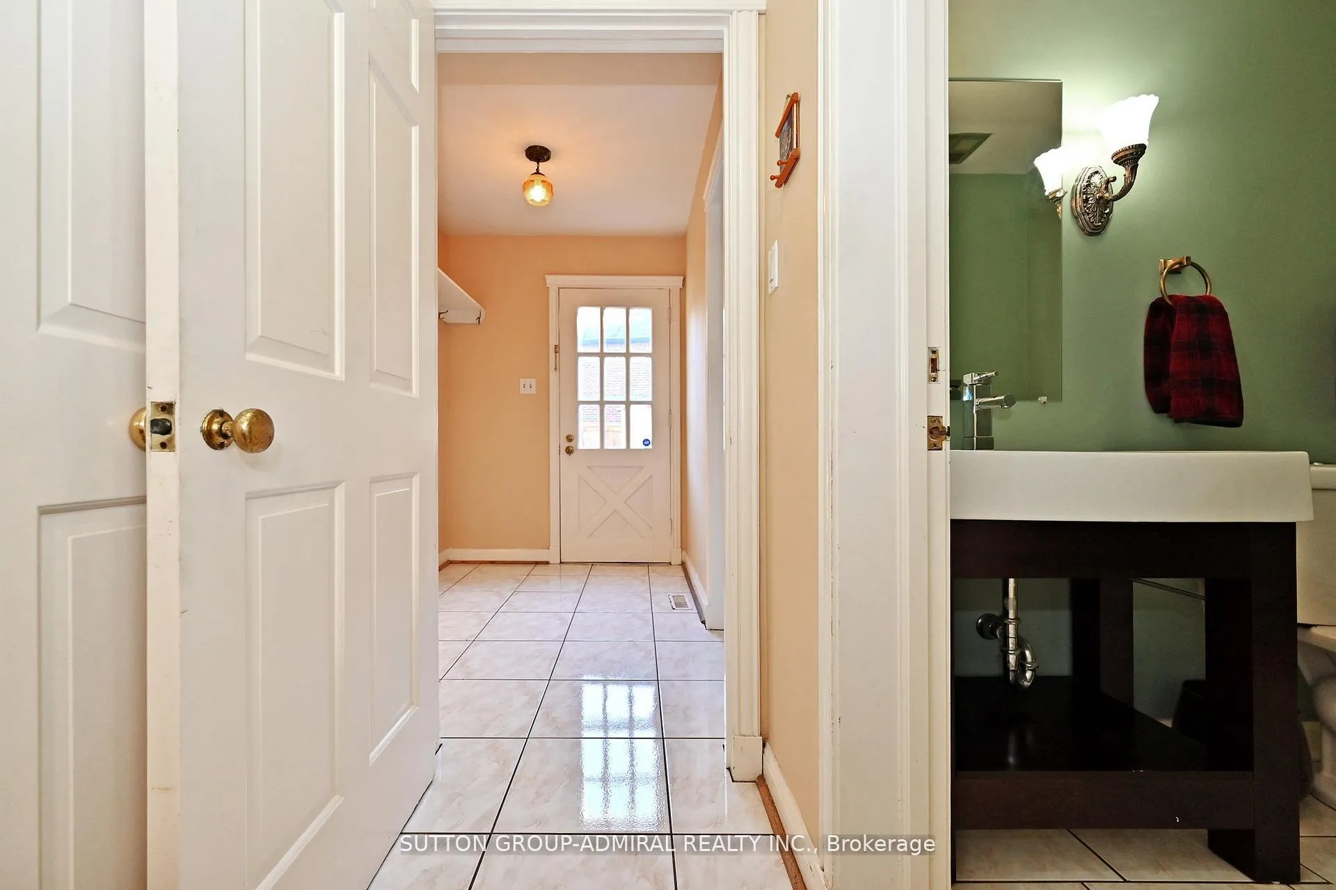 Photo 12 of 62 Apricot Street, Markham, Bayview Glen — HOMEH