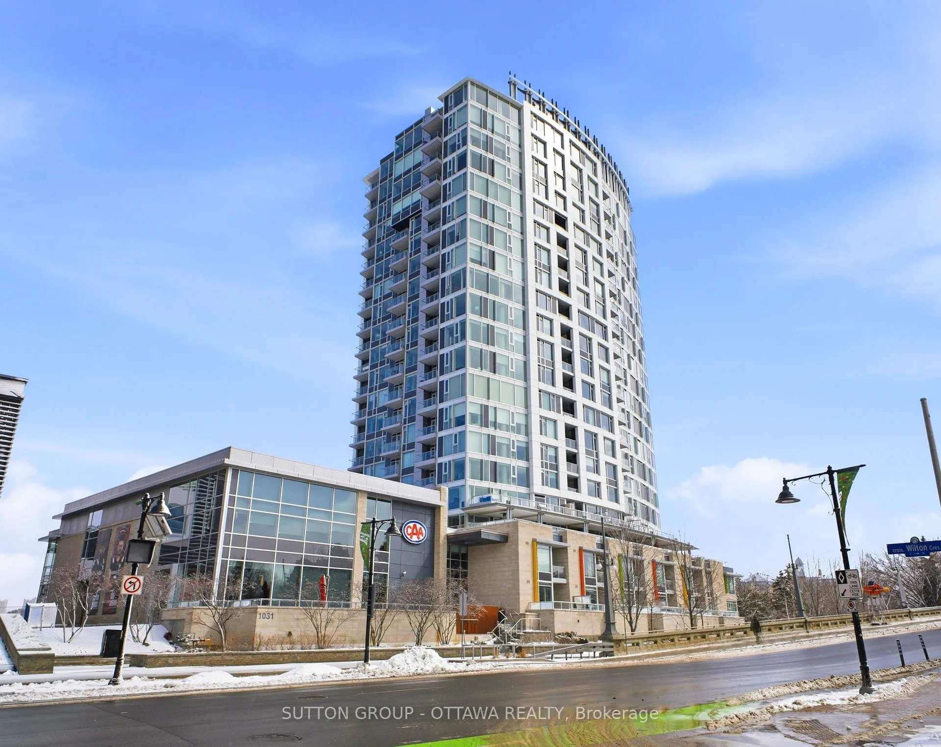 Front of Unit 1102, 1035 Bank Street