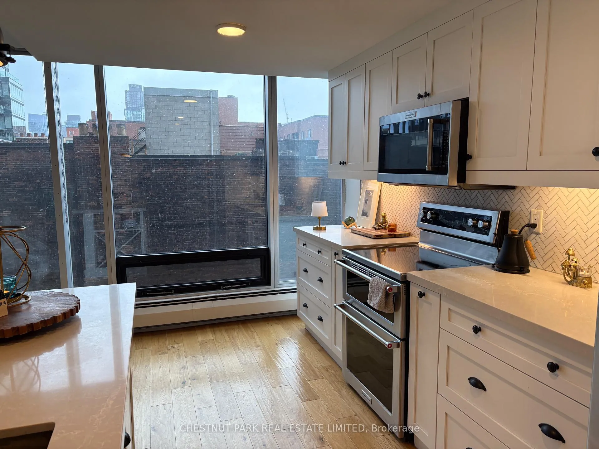Photo 9 of Unit 604, 30 Wellington Street E, Toronto, Church-Yonge Corridor — HOMEH
