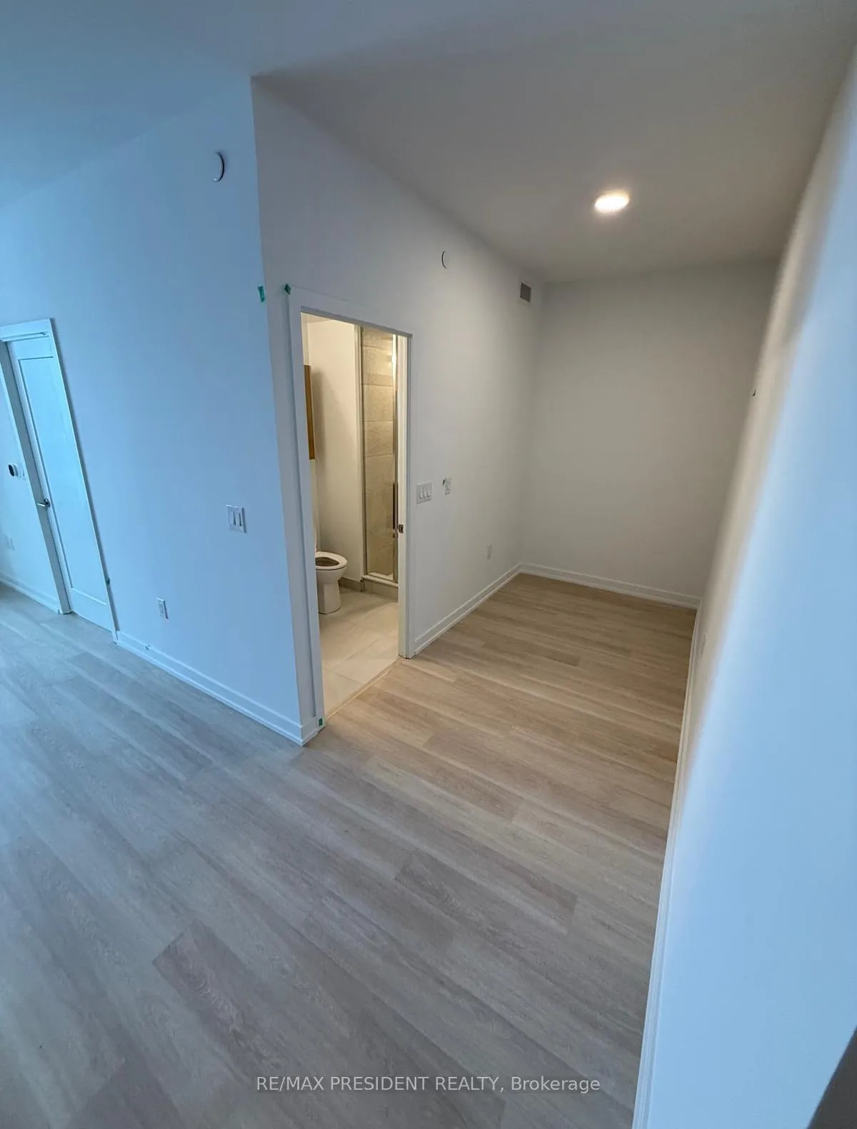 Photo 11 of Unit A-1712, 9763 Markham Road, Markham, Greensborough — HOMEH