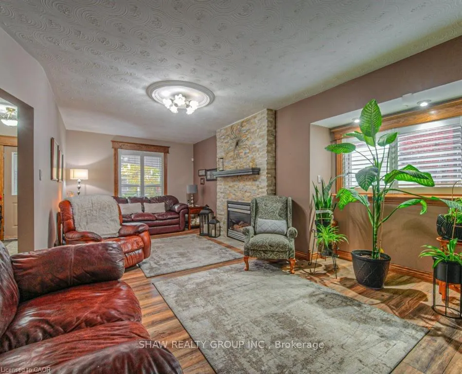 Photo 10 of 81 Beechwood Avenue, Hamilton, Stipley — HOMEH