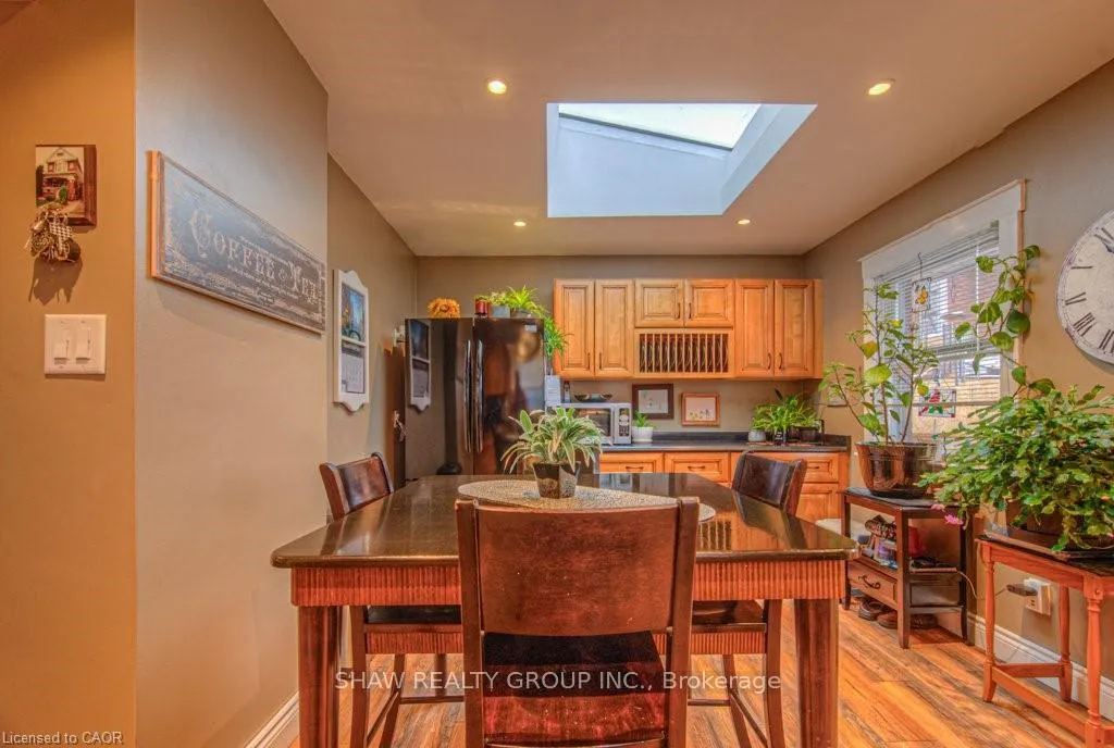 Photo 16 of 81 Beechwood Avenue, Hamilton, Stipley — HOMEH
