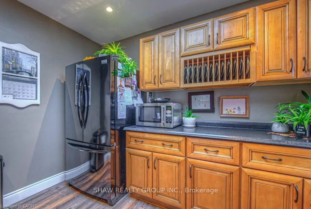 Photo 19 of 81 Beechwood Avenue, Hamilton, Stipley — HOMEH