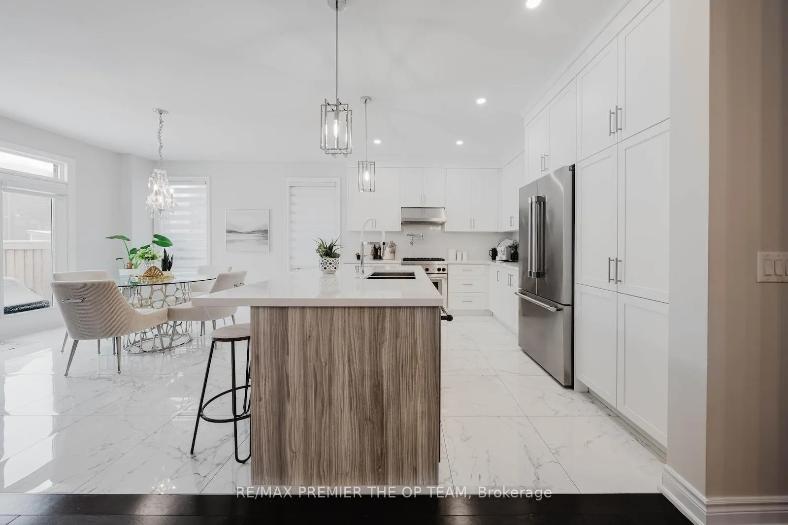 Photo 8 of 145 Timber Creek Boulevard, Vaughan, Kleinburg — HOMEH