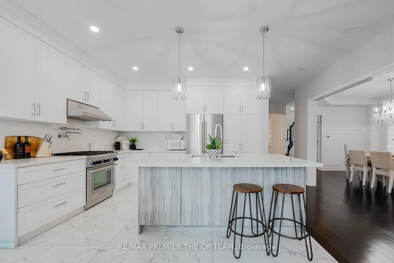 Photo 9 of 145 Timber Creek Boulevard, Vaughan, Kleinburg — HOMEH
