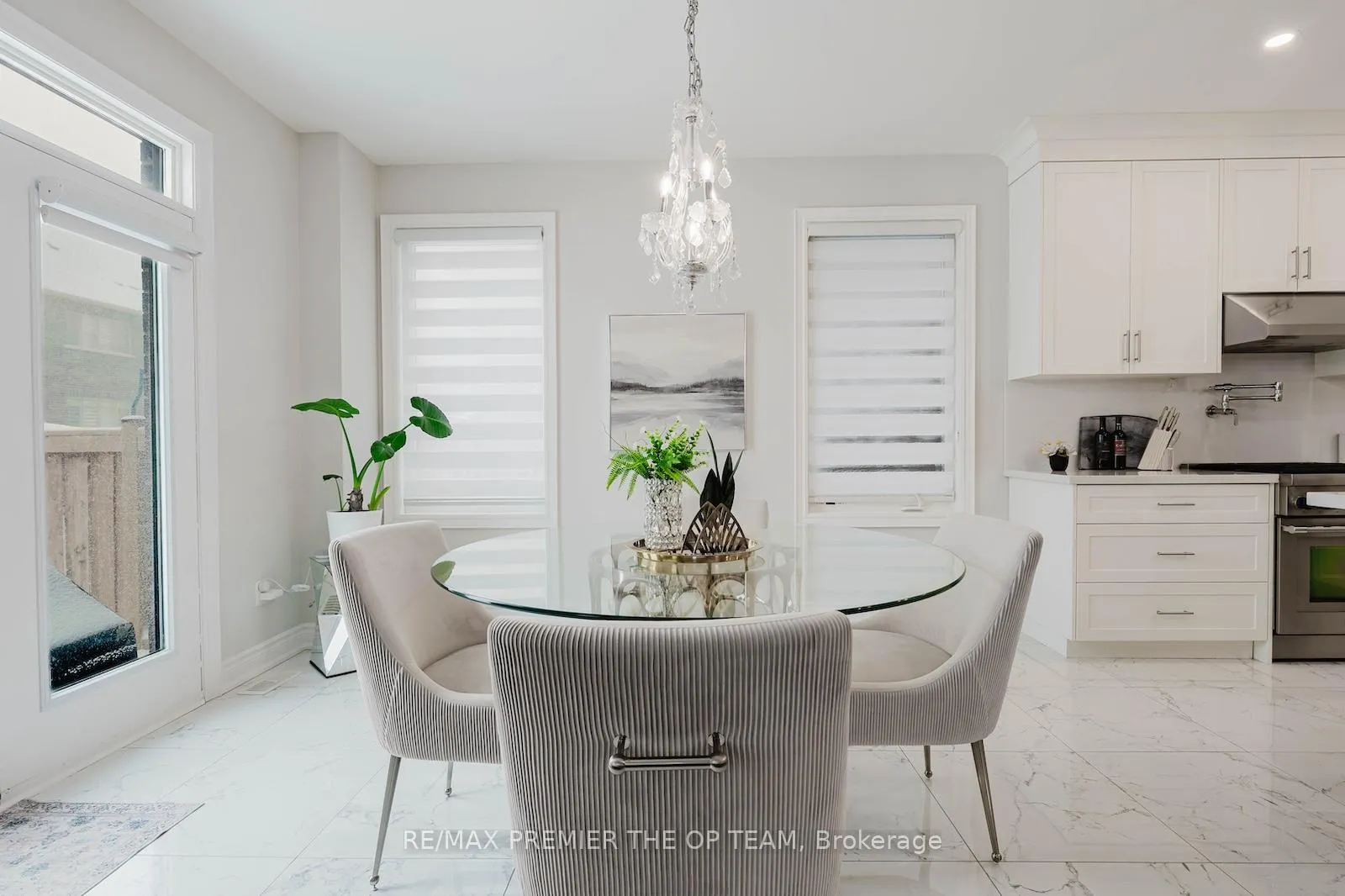 Photo 13 of 145 Timber Creek Boulevard, Vaughan, Kleinburg — HOMEH