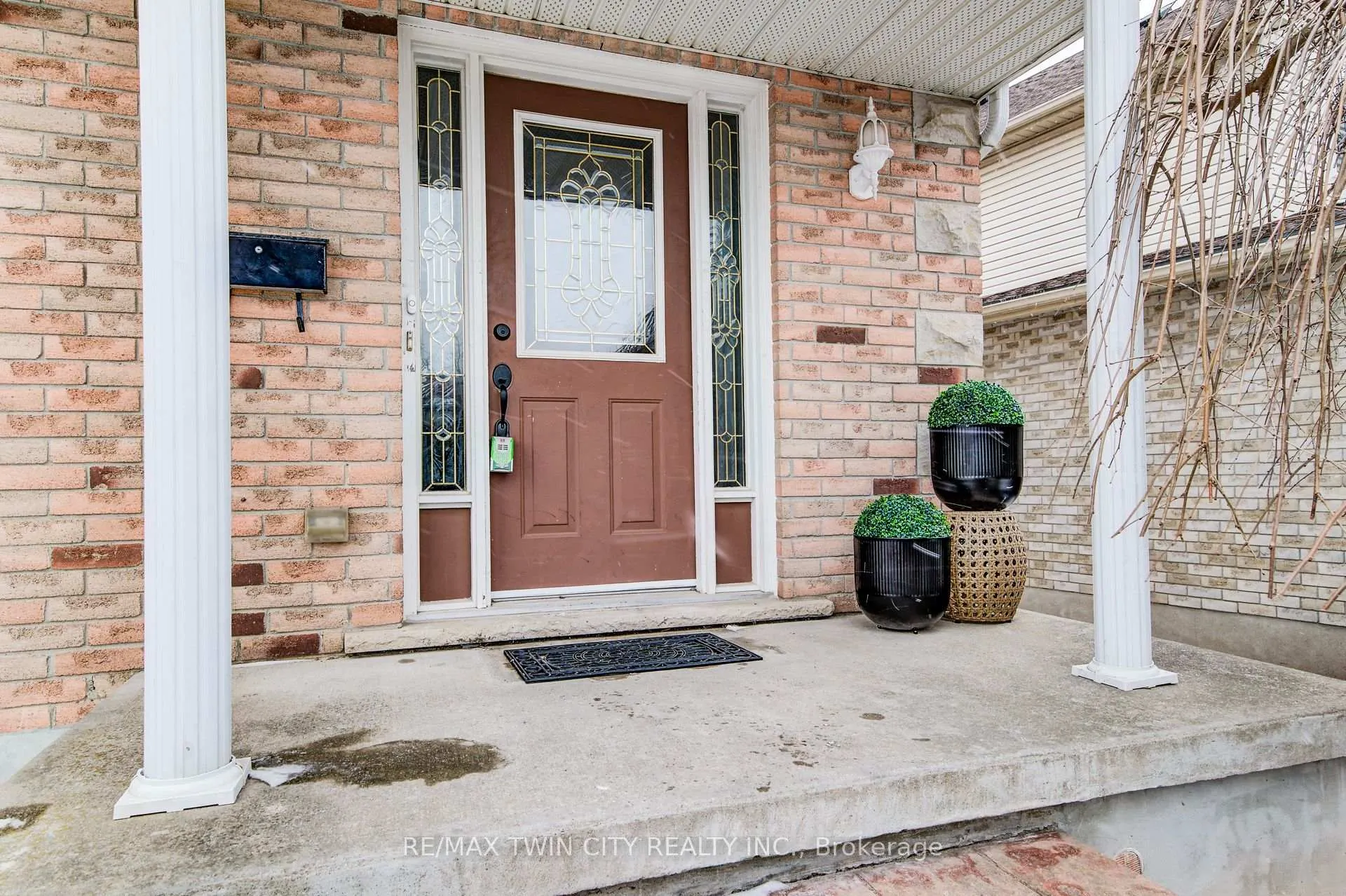 Photo 3 of 278 Huck Crescent, Kitchener — HOMEH