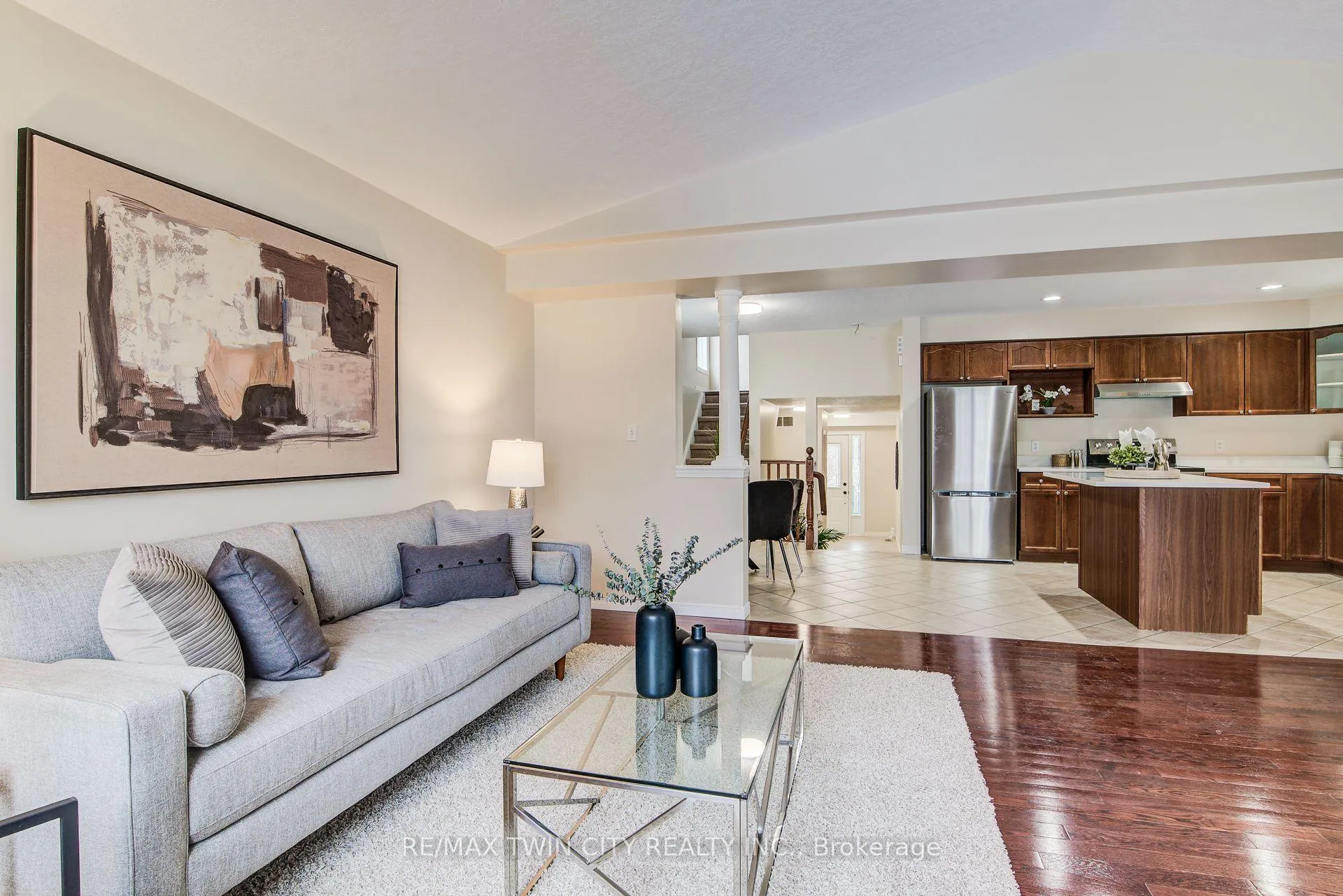 Photo 17 of 278 Huck Crescent, Kitchener — HOMEH