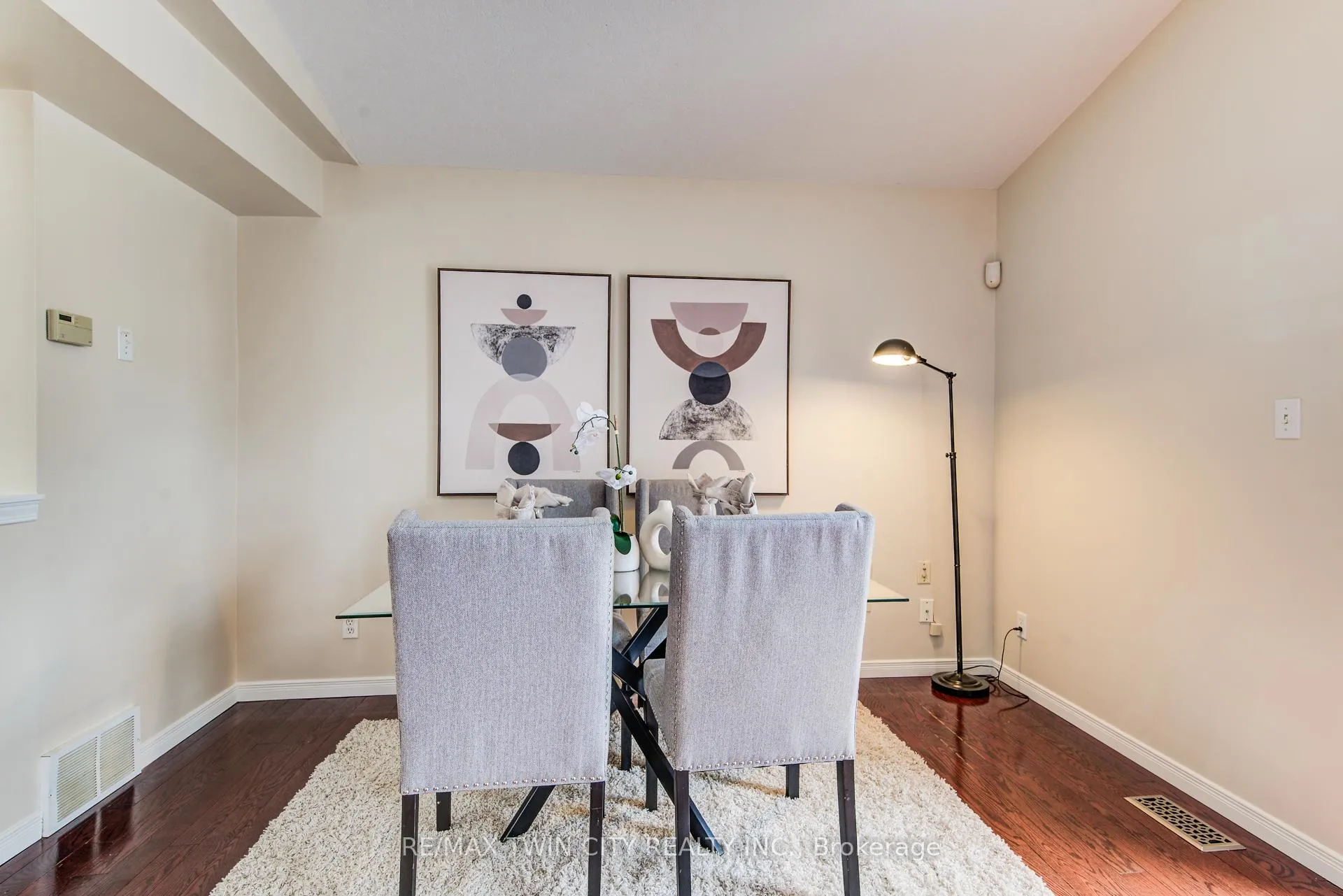 Photo 20 of 278 Huck Crescent, Kitchener — HOMEH