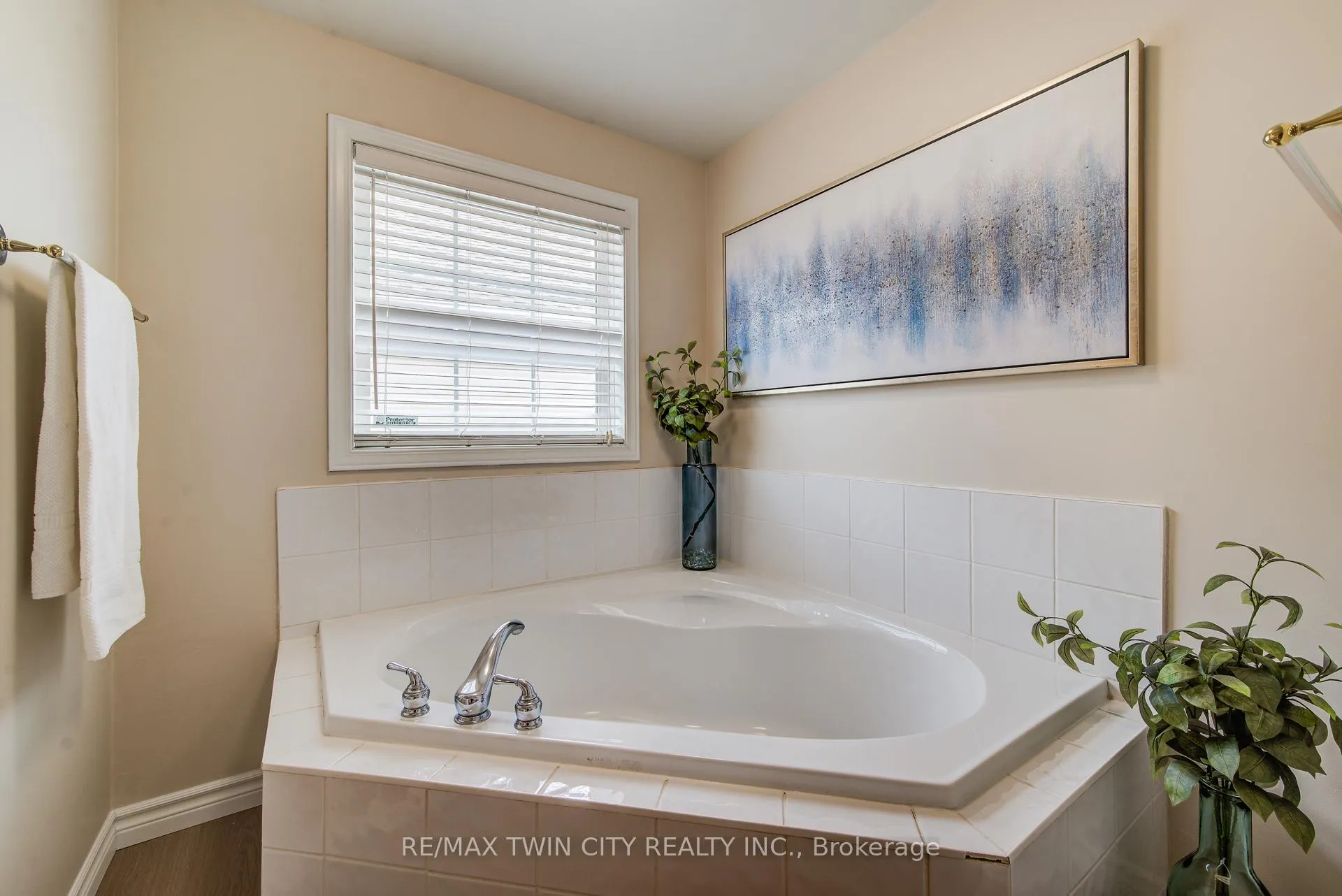 Photo 30 of 278 Huck Crescent, Kitchener — HOMEH