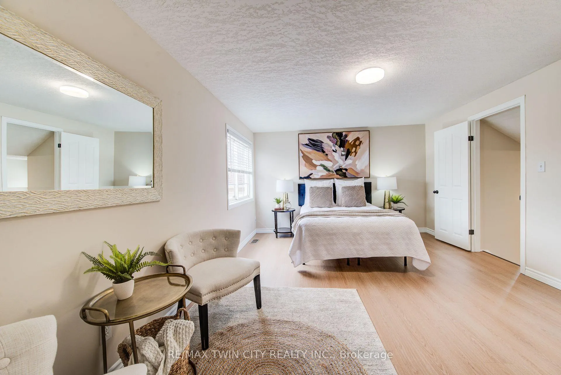 Photo 31 of 278 Huck Crescent, Kitchener — HOMEH