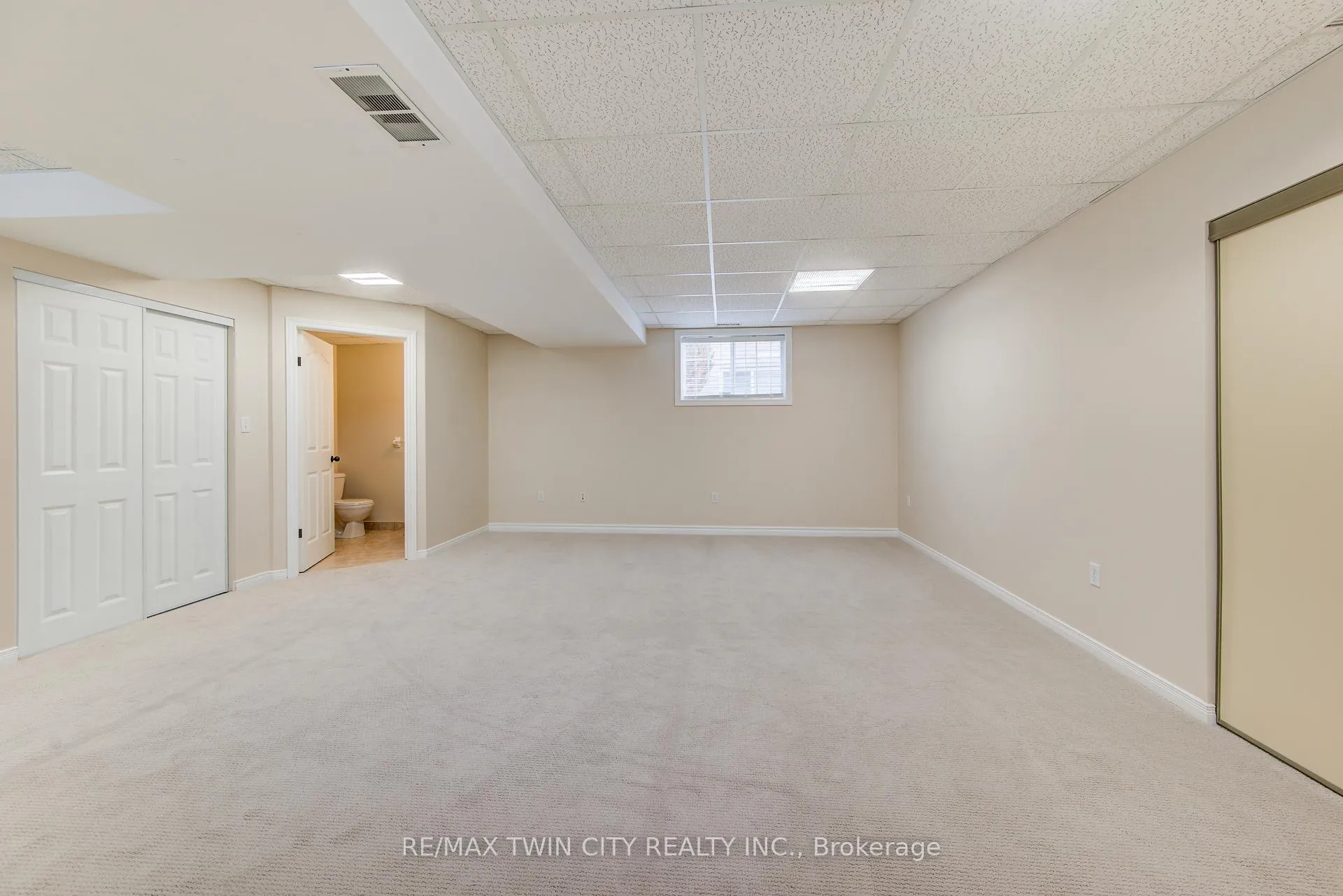 Photo 34 of 278 Huck Crescent, Kitchener — HOMEH
