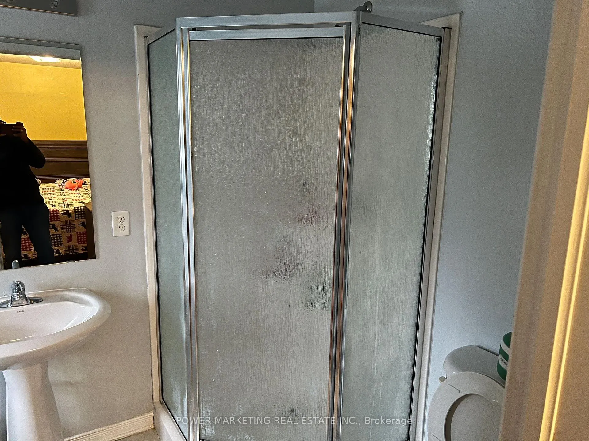Photo 9 of 1487 Demeter Street, Ottawa, Fallingbrook/Gardenway South — HOMEH