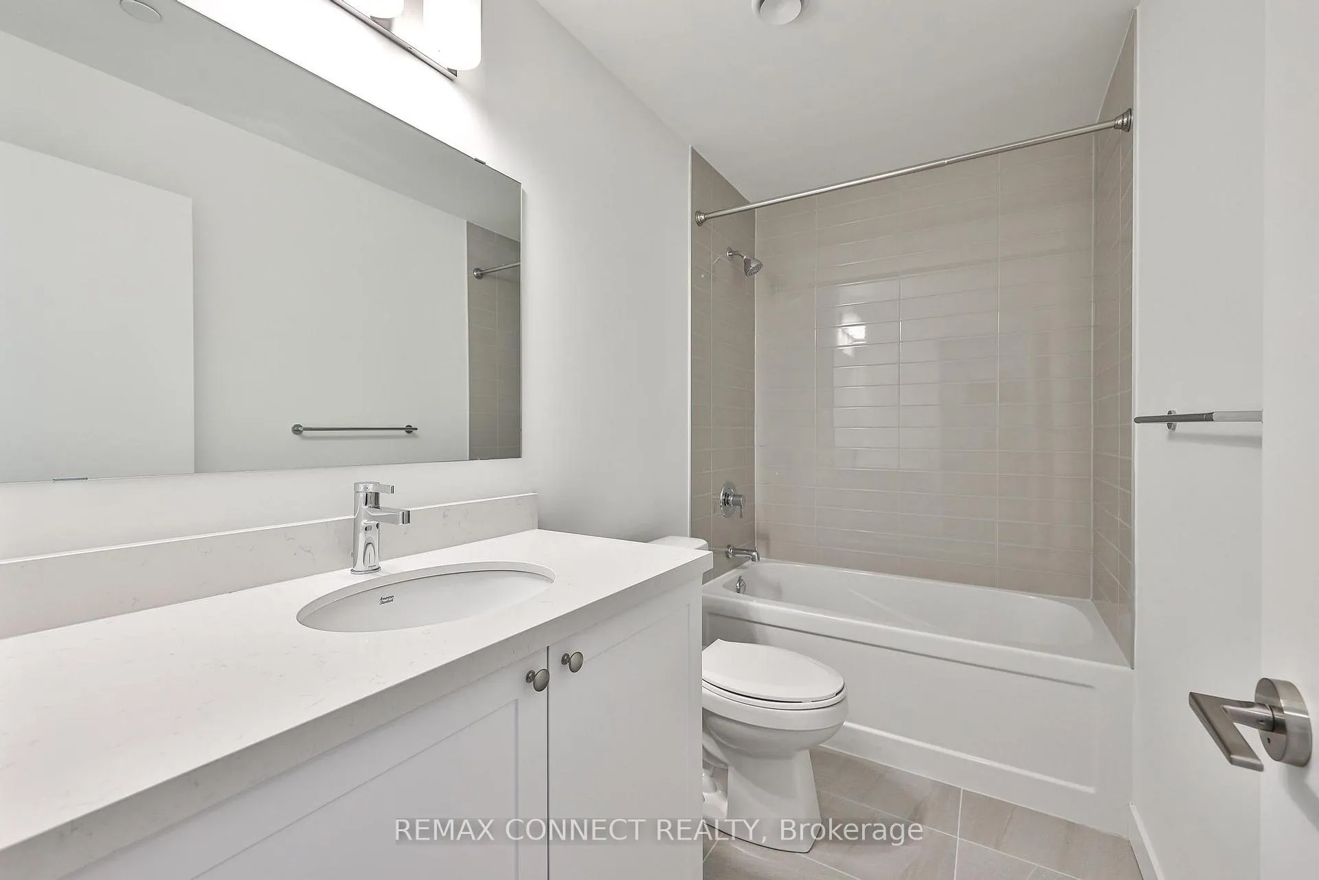 Photo 19 of Unit 605, 51 Clarington Boulevard, Clarington, Bowmanville — HOMEH