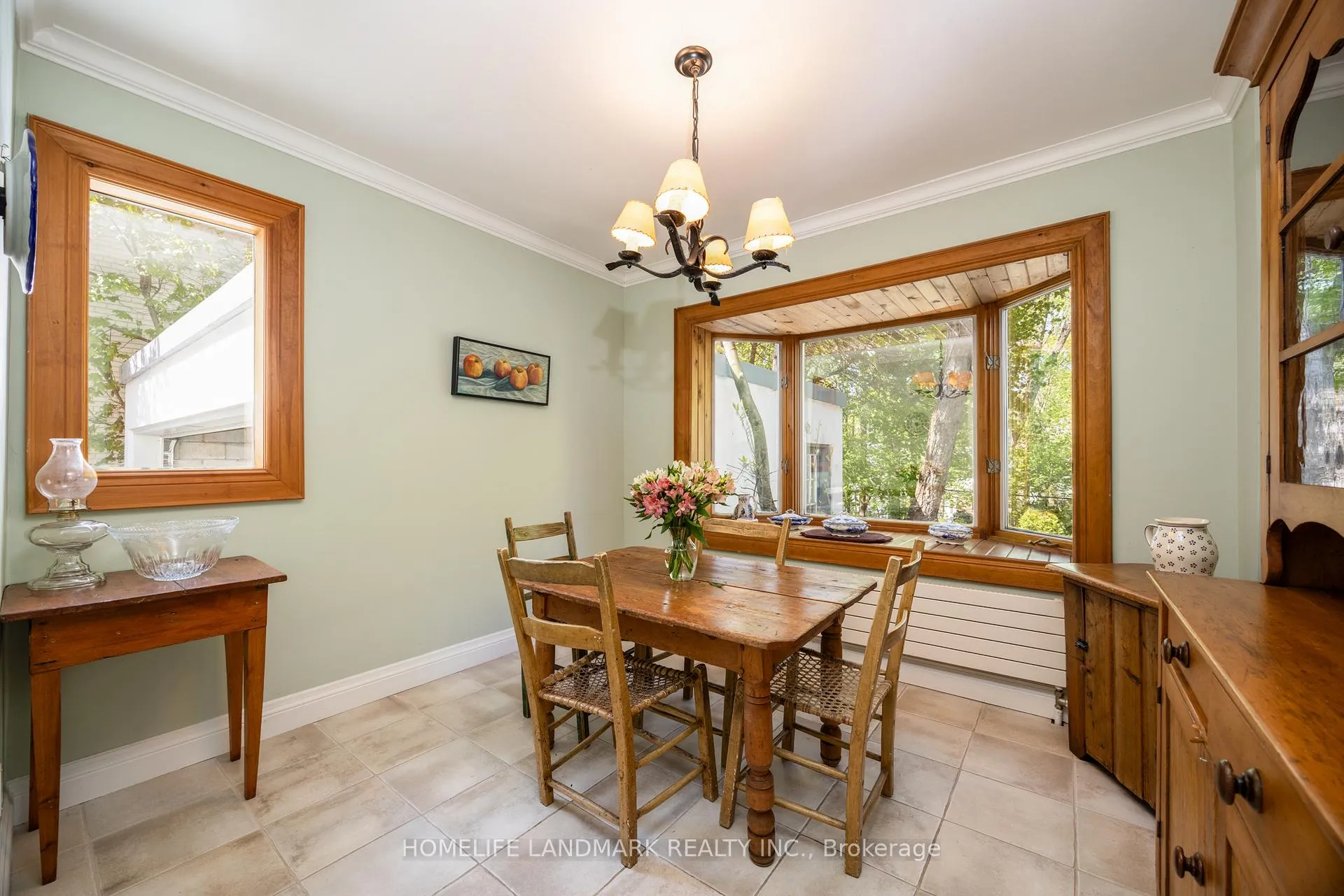 Photo 12 of 241 Forest Hill Road, Toronto, Forest Hill South — HOMEH