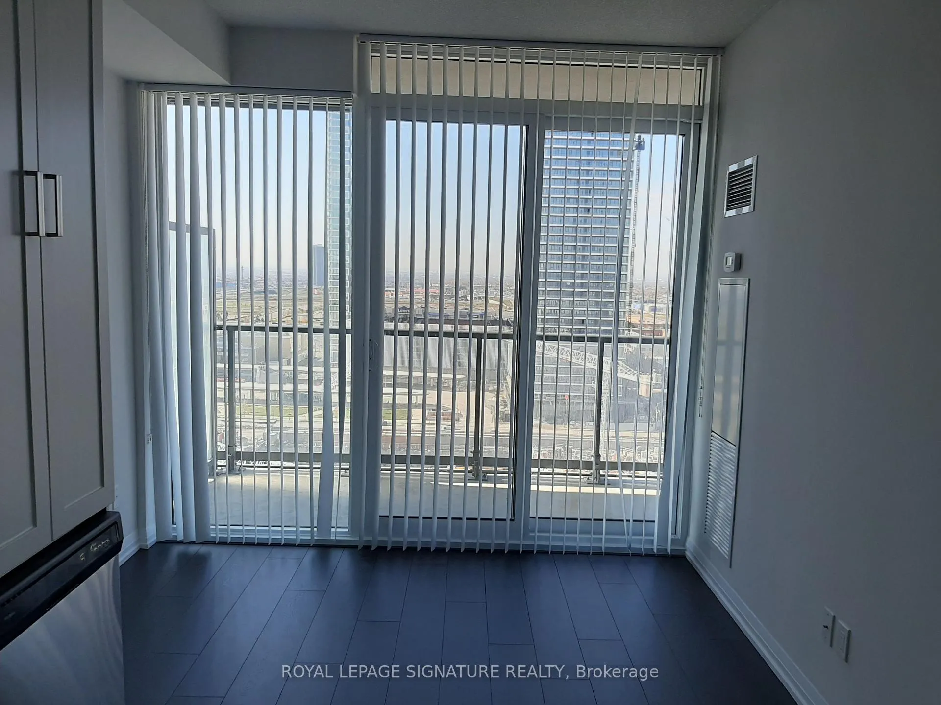 Photo 7 of Unit 1809, 7895 Jane Street, Vaughan, Concord — HOMEH