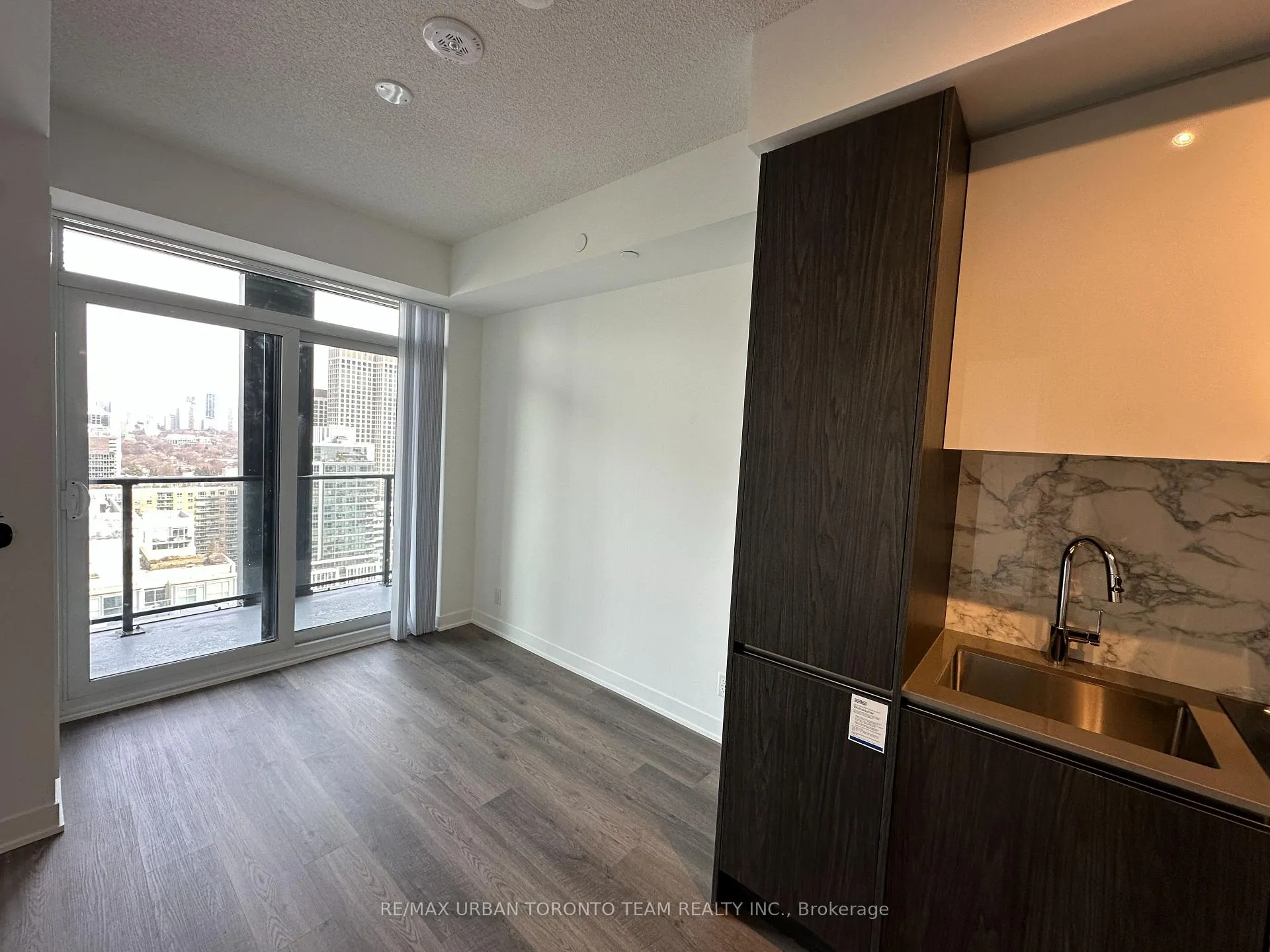 Photo 3 of Unit 2615, 180 Front Street E, Toronto, Moss Park — HOMEH
