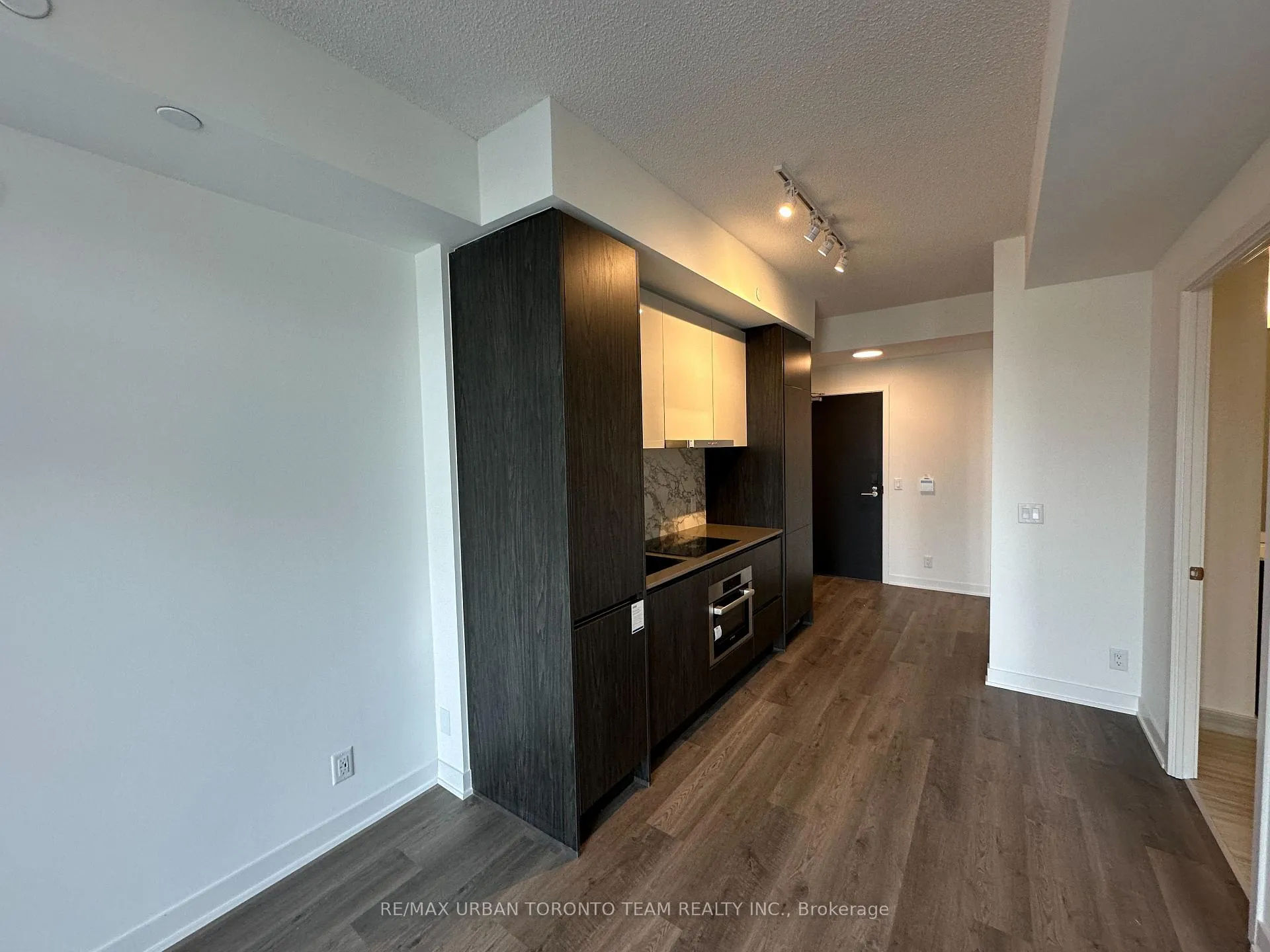 Photo 5 of Unit 2615, 180 Front Street E, Toronto, Moss Park — HOMEH