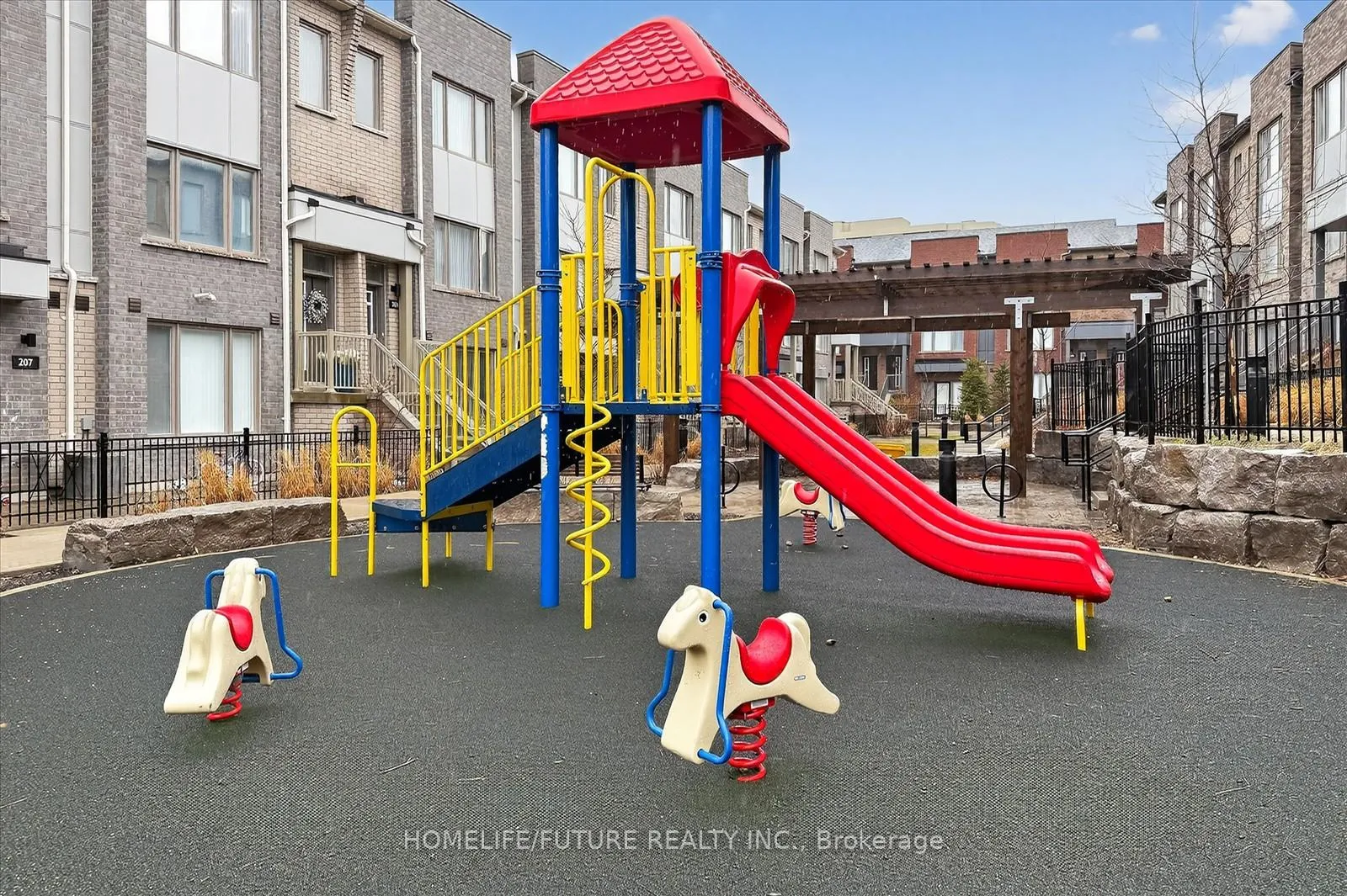 Photo 21 of Unit 506, 1525 Kingston Road, Pickering, Town Centre — HOMEH