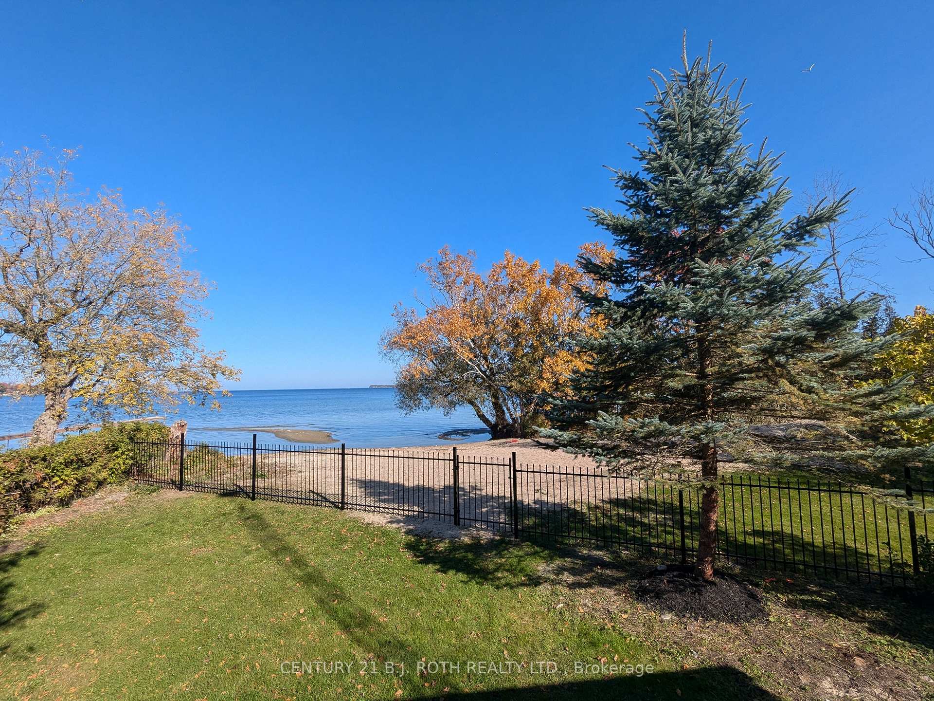 Photo 2 of 1753 Cross Street, Innisfil, Alcona — HOMEH