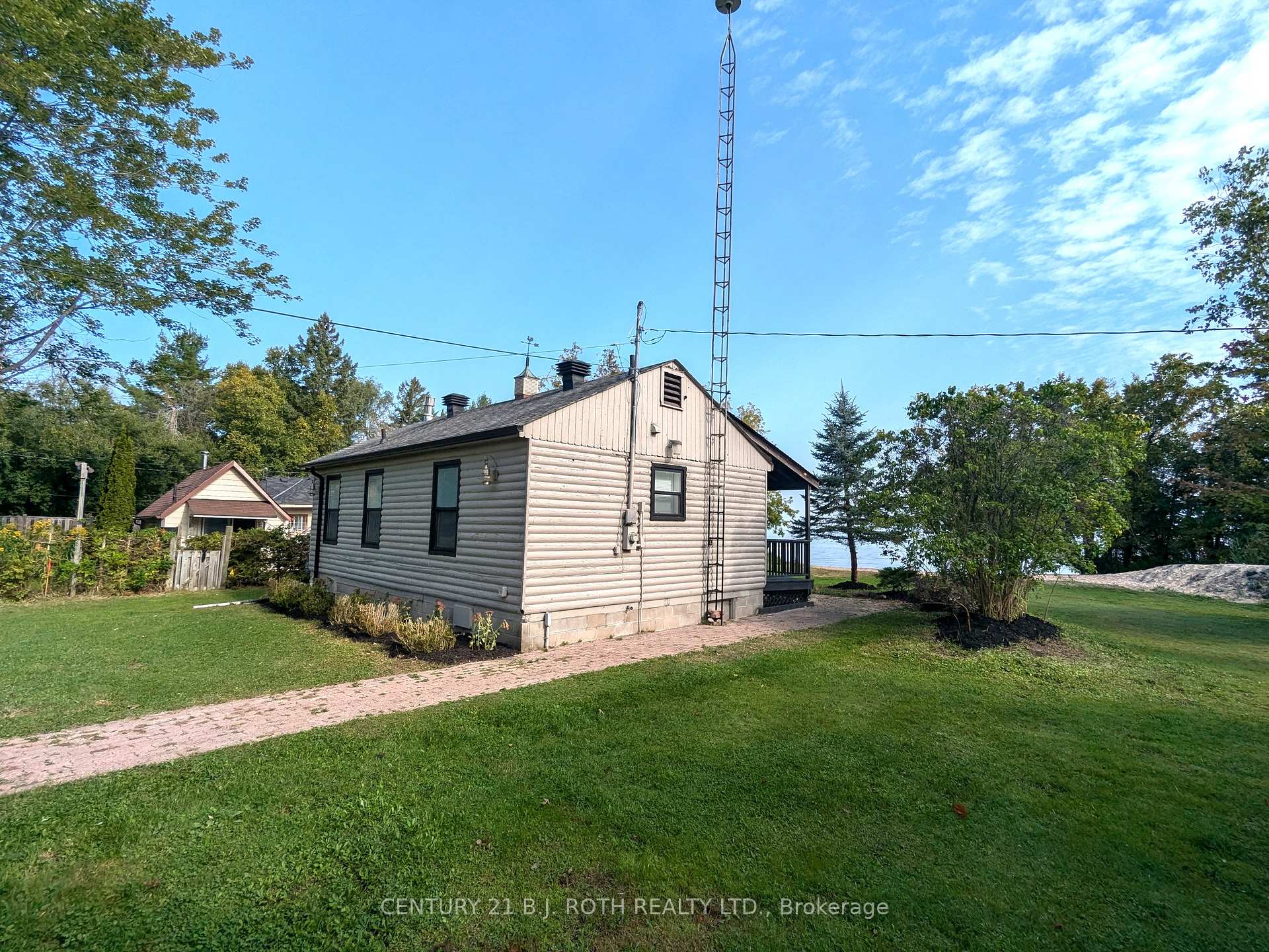 Photo 11 of 1753 Cross Street, Innisfil, Alcona — HOMEH