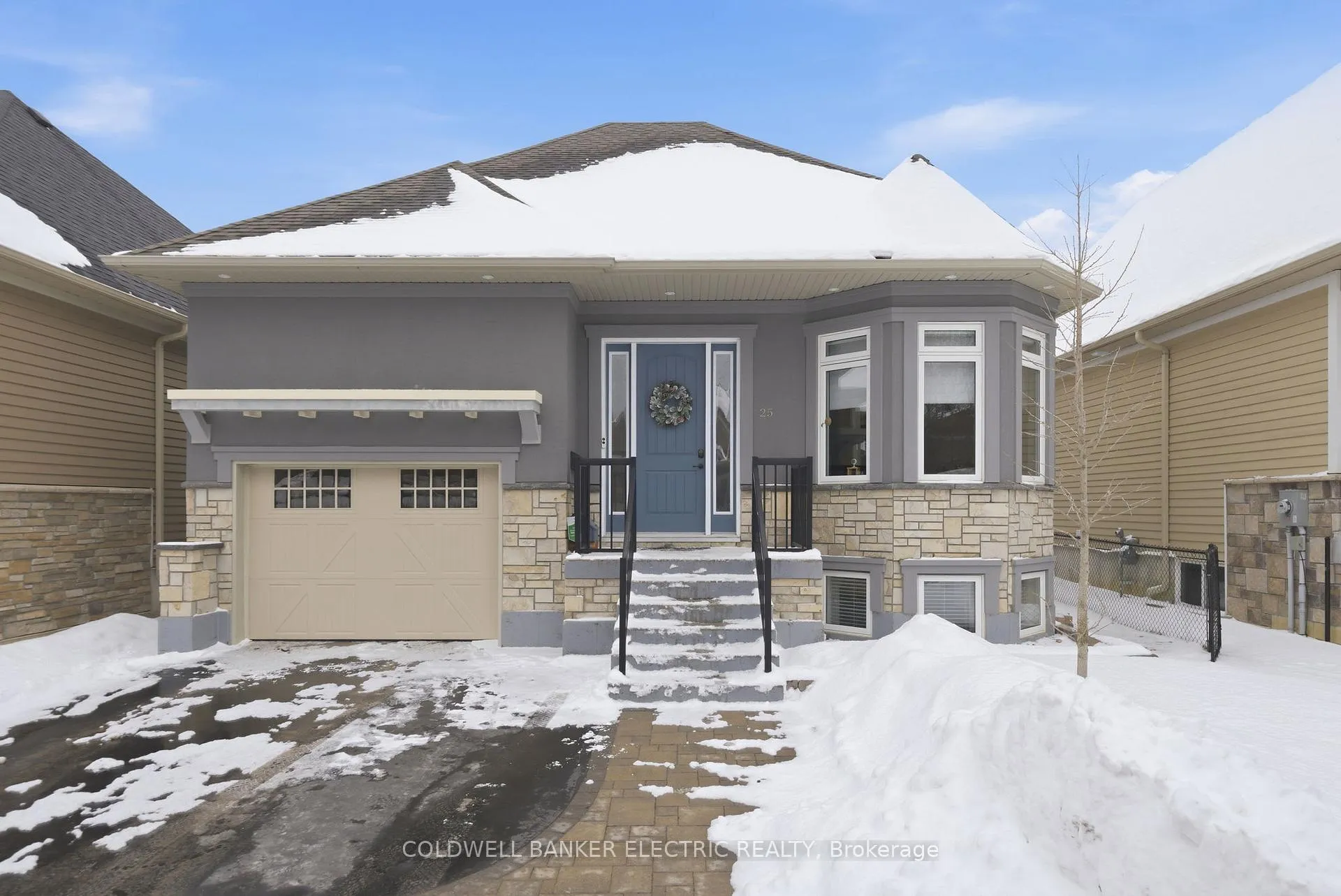 Photo 3 of Unit 32, 25 Brinton Drive, Peterborough, Otonabee Ward 1 — HOMEH