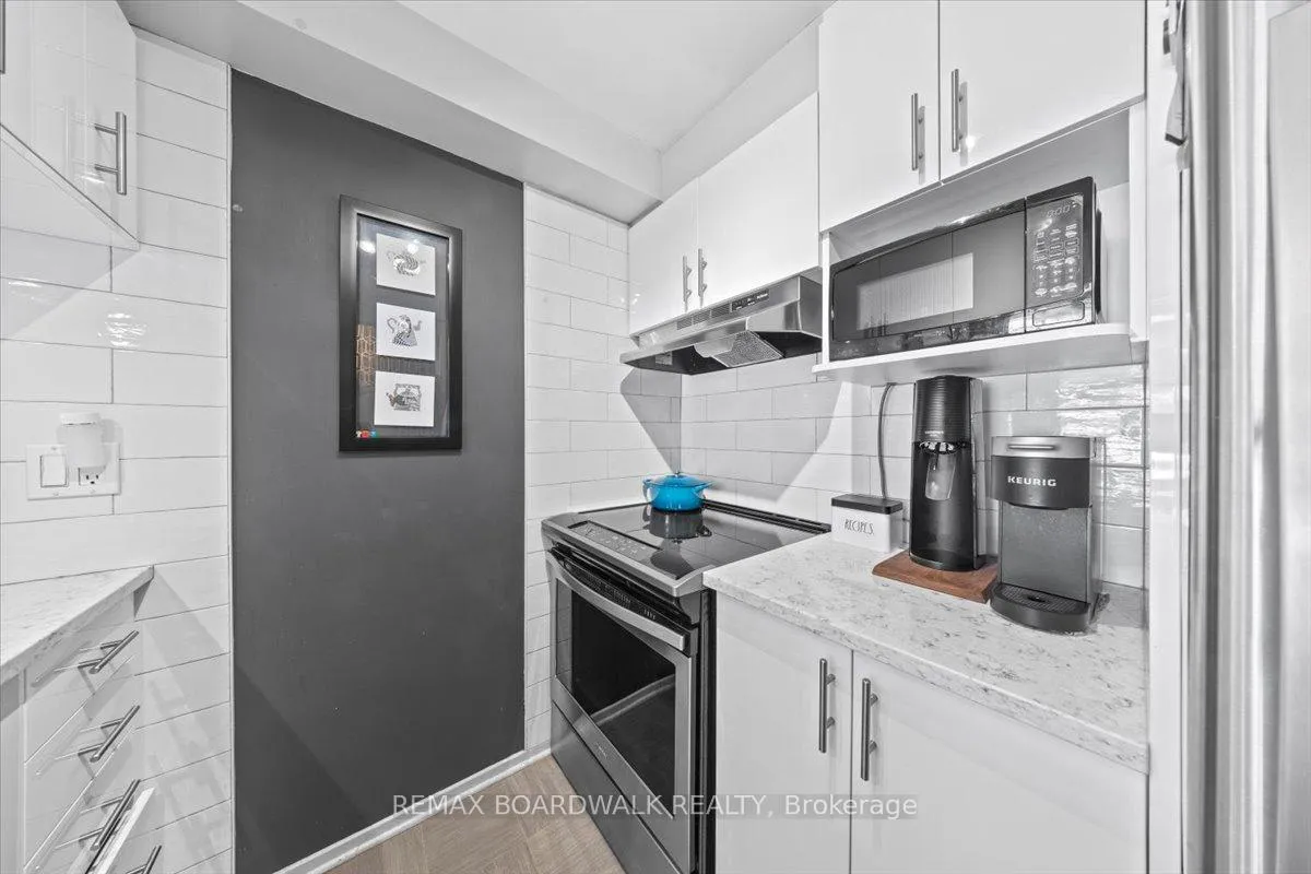 Photo 6 of Unit 205, 6434 Bilberry Drive, Ottawa, Orleans Wood — HOMEH