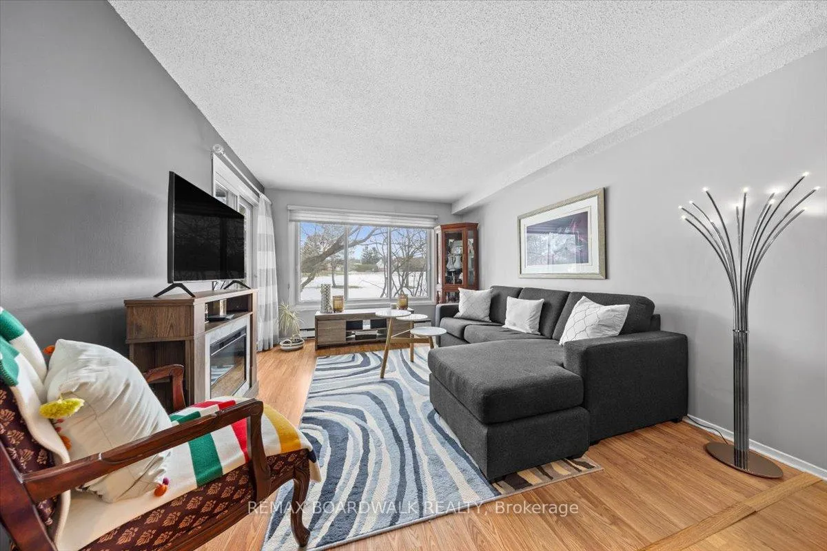 Photo 12 of Unit 205, 6434 Bilberry Drive, Ottawa, Orleans Wood — HOMEH